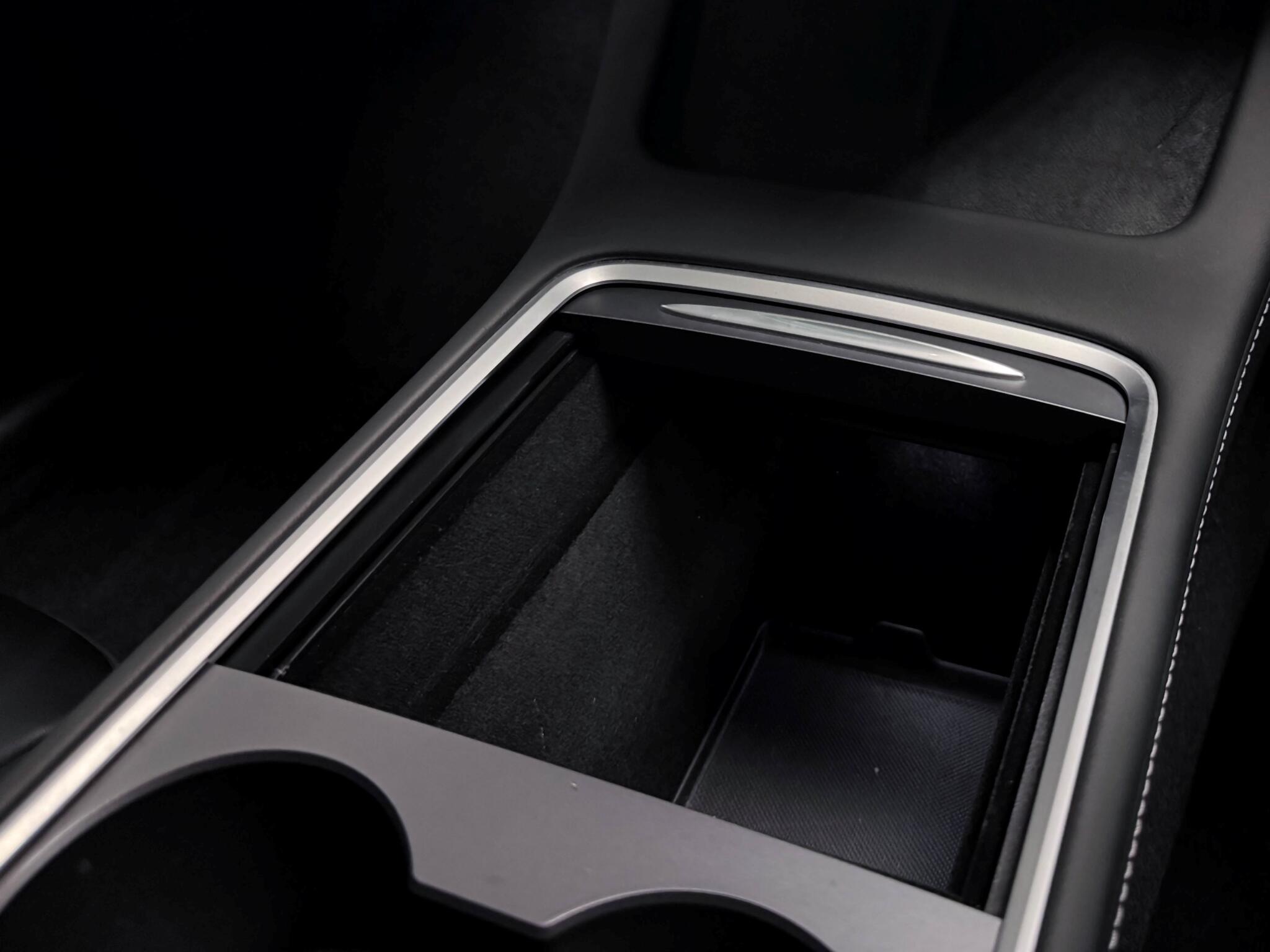 Tesla Model Y view 27