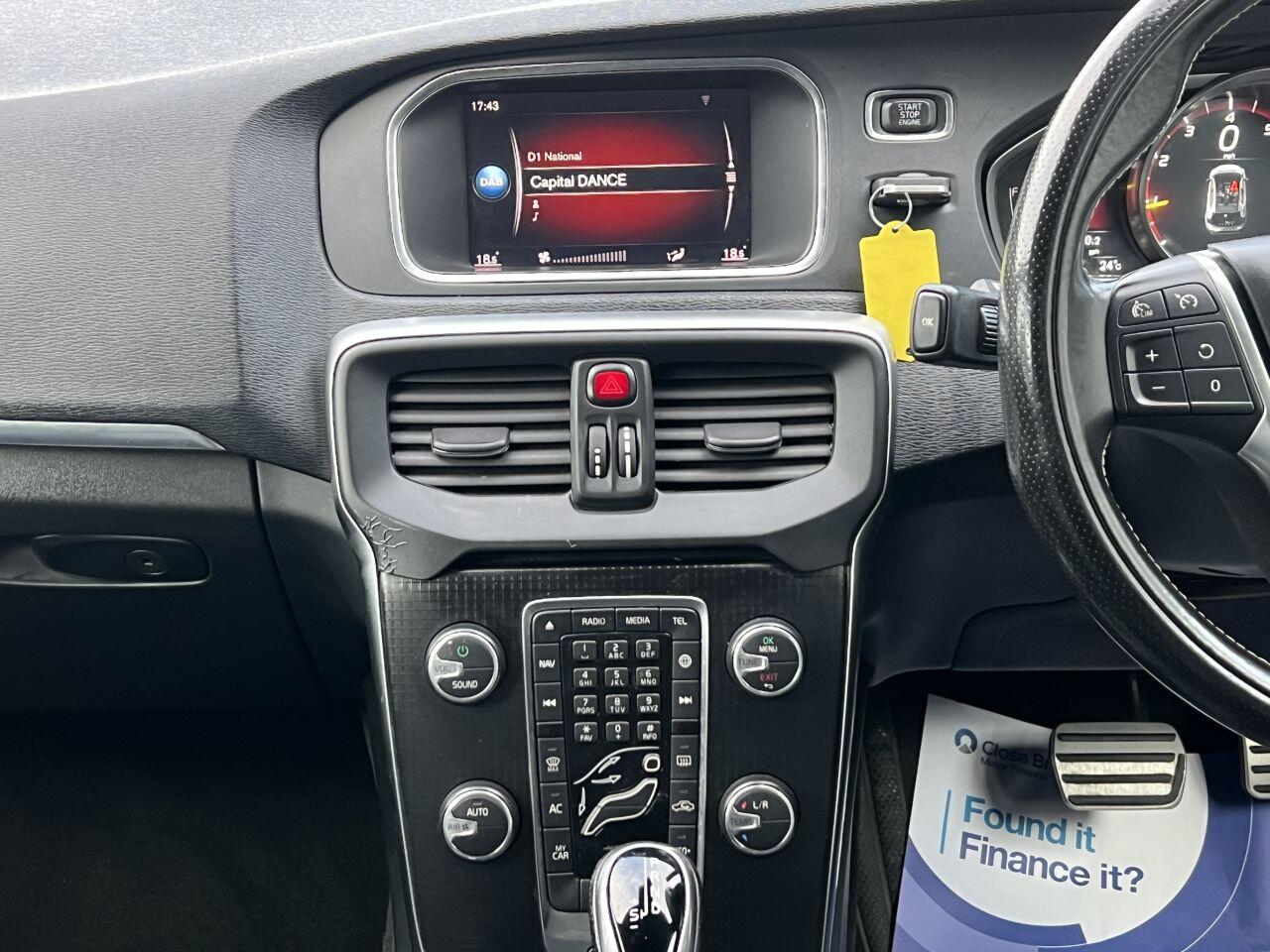 Volvo V40 view 33