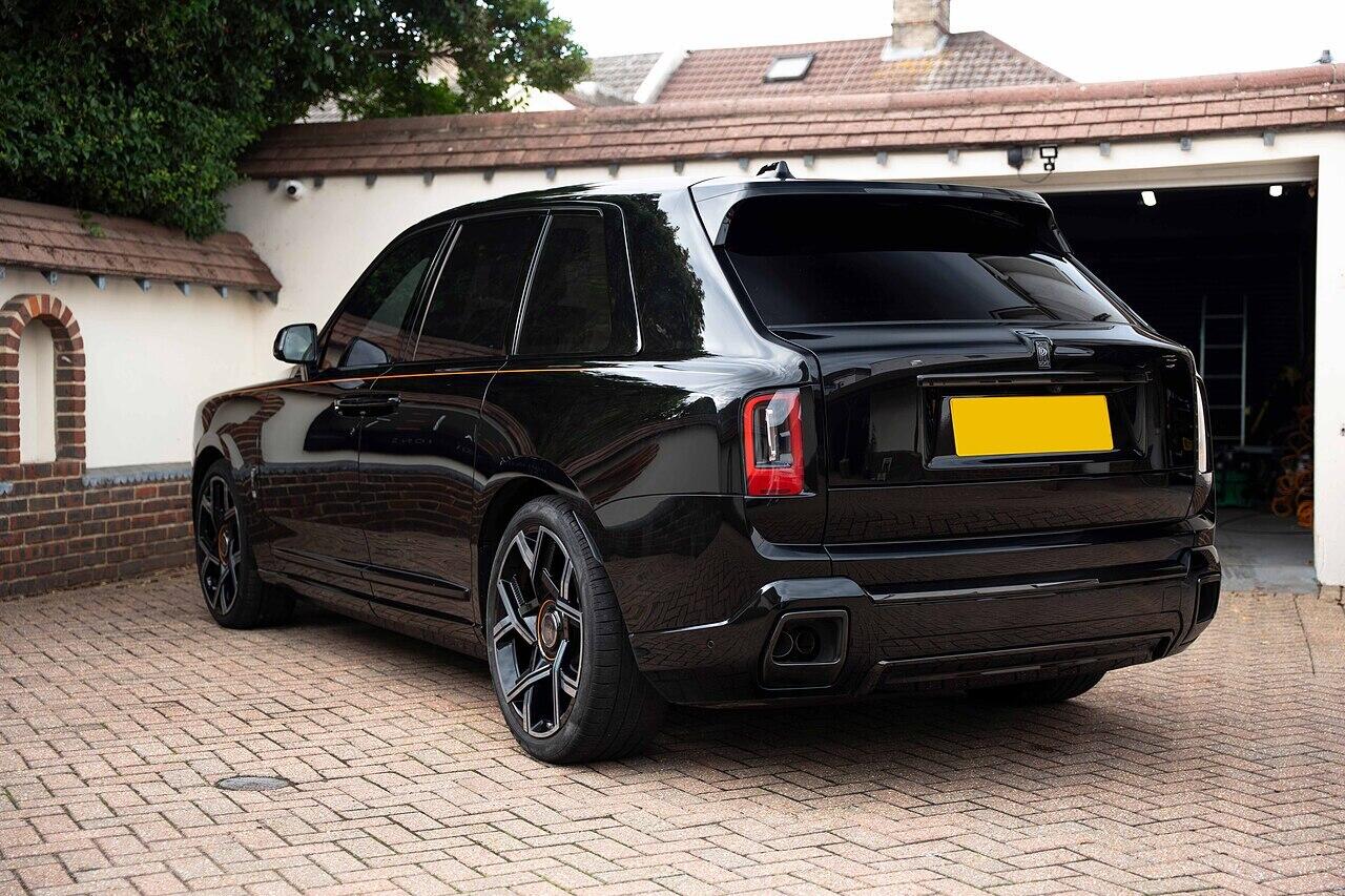 Rolls-Royce Cullinan view 4
