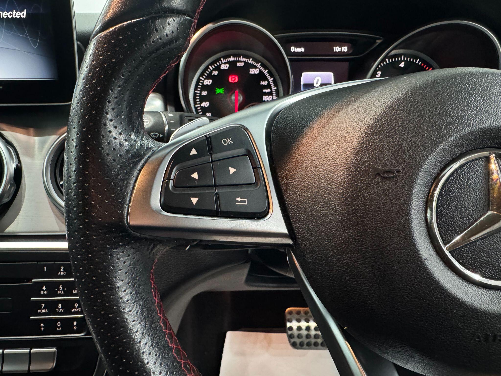 Mercedes-Benz Gla view 31