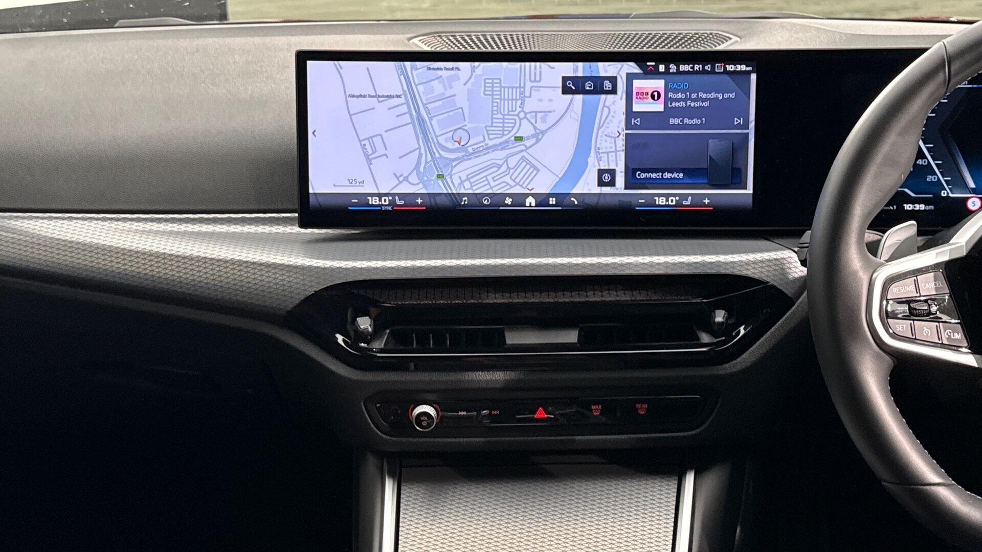BMW 3 Series view 8