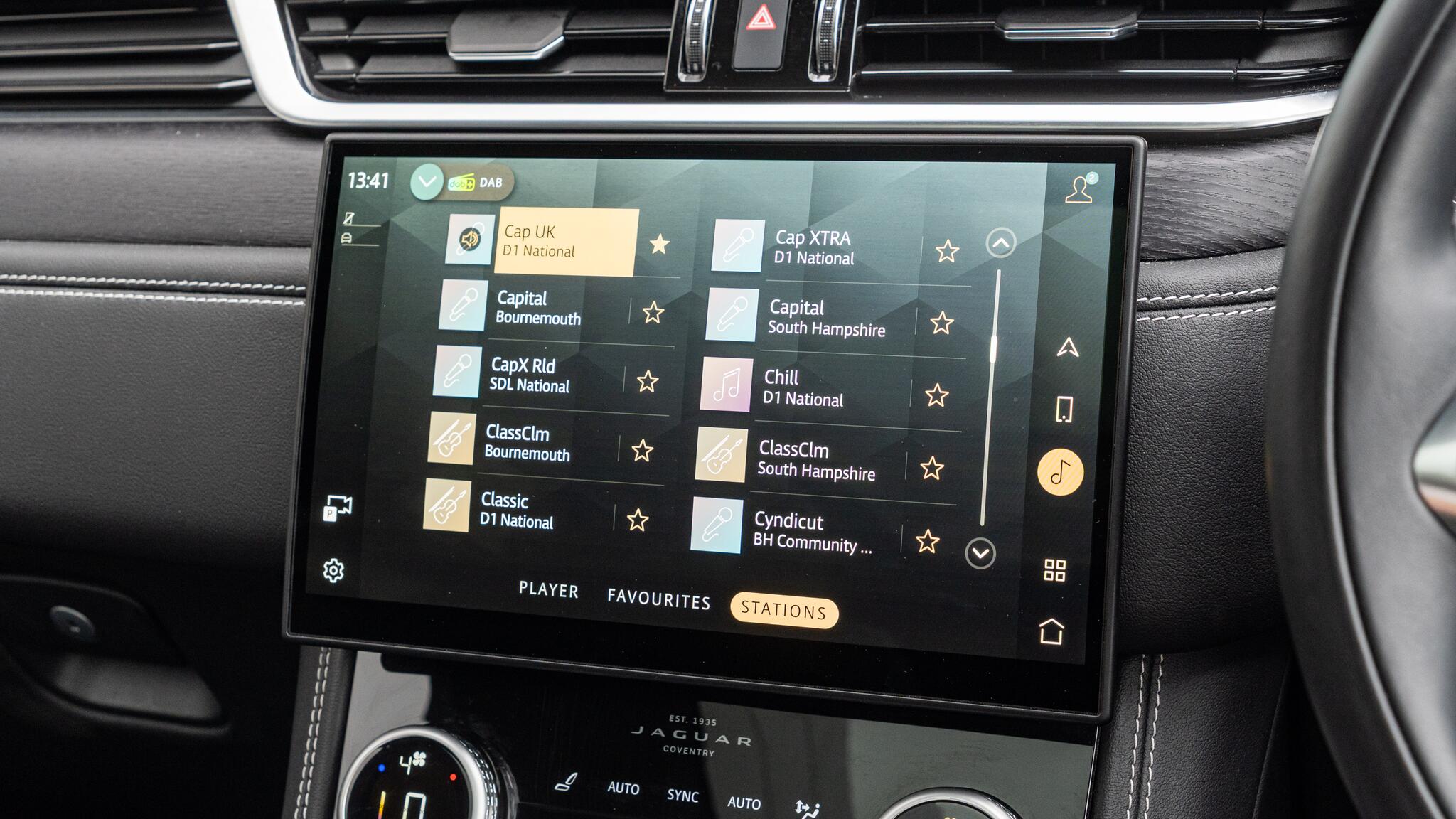 Jaguar F-Pace view 65