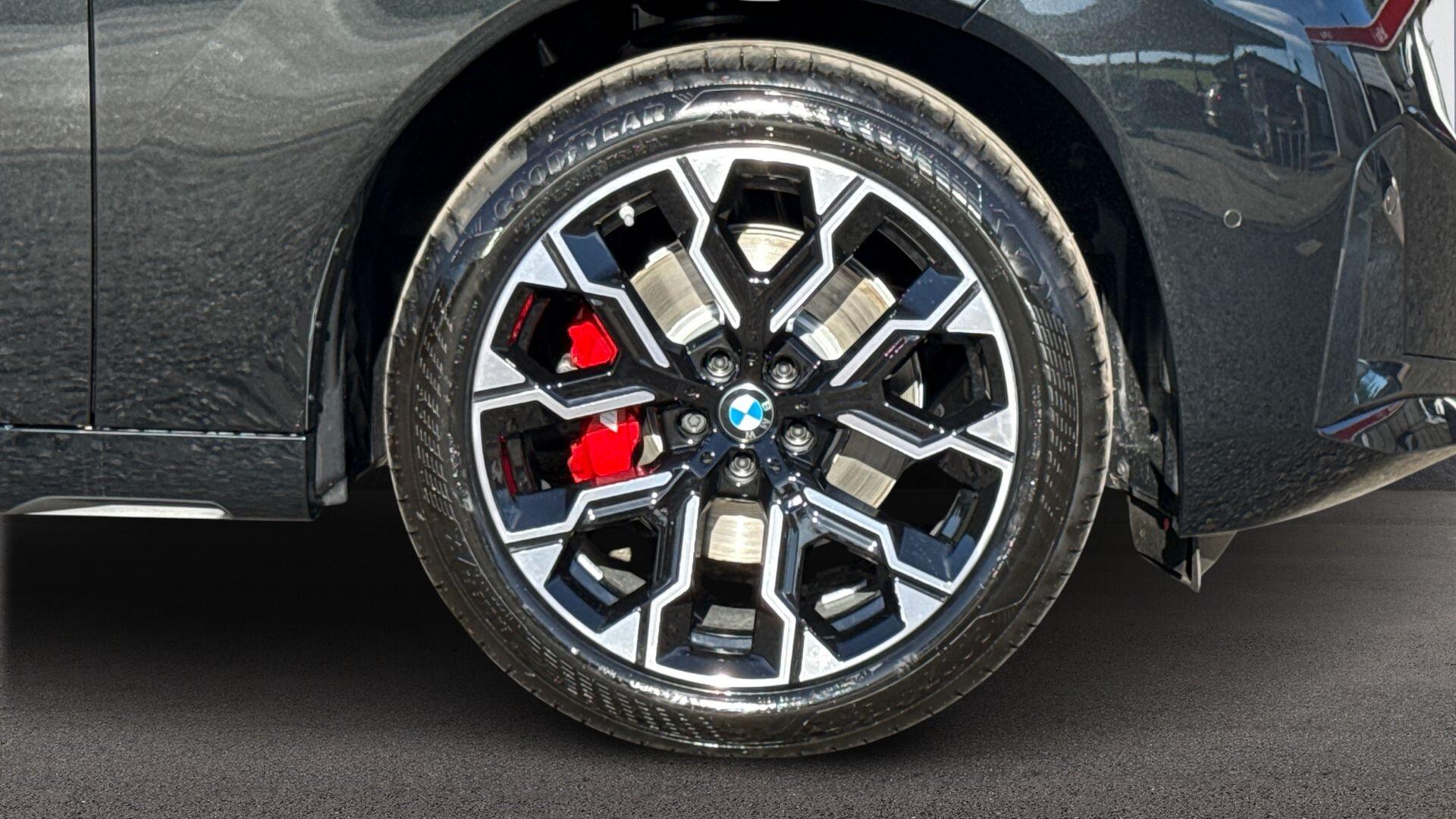 BMW X3 view 14