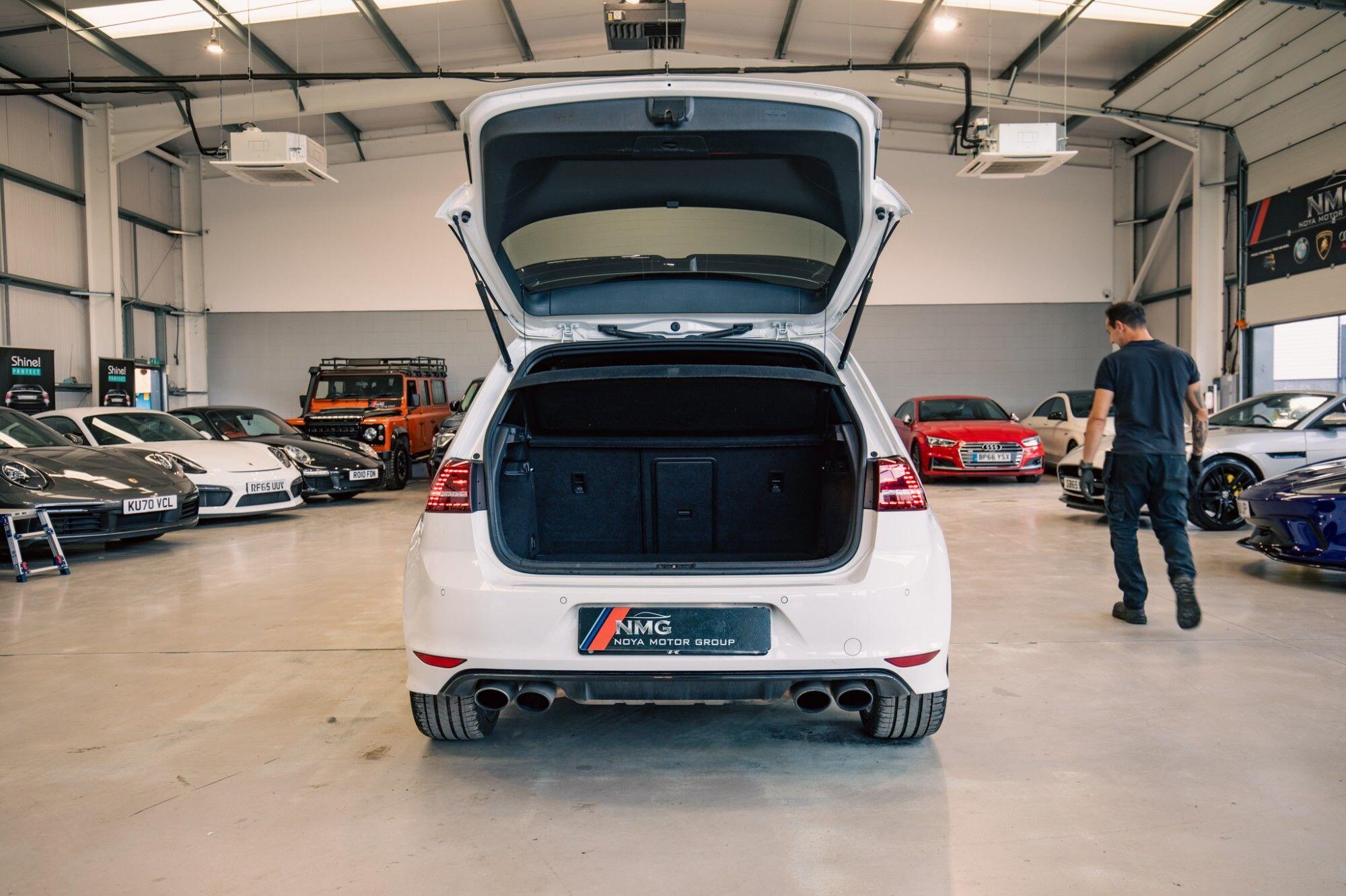 Volkswagen Golf view 27