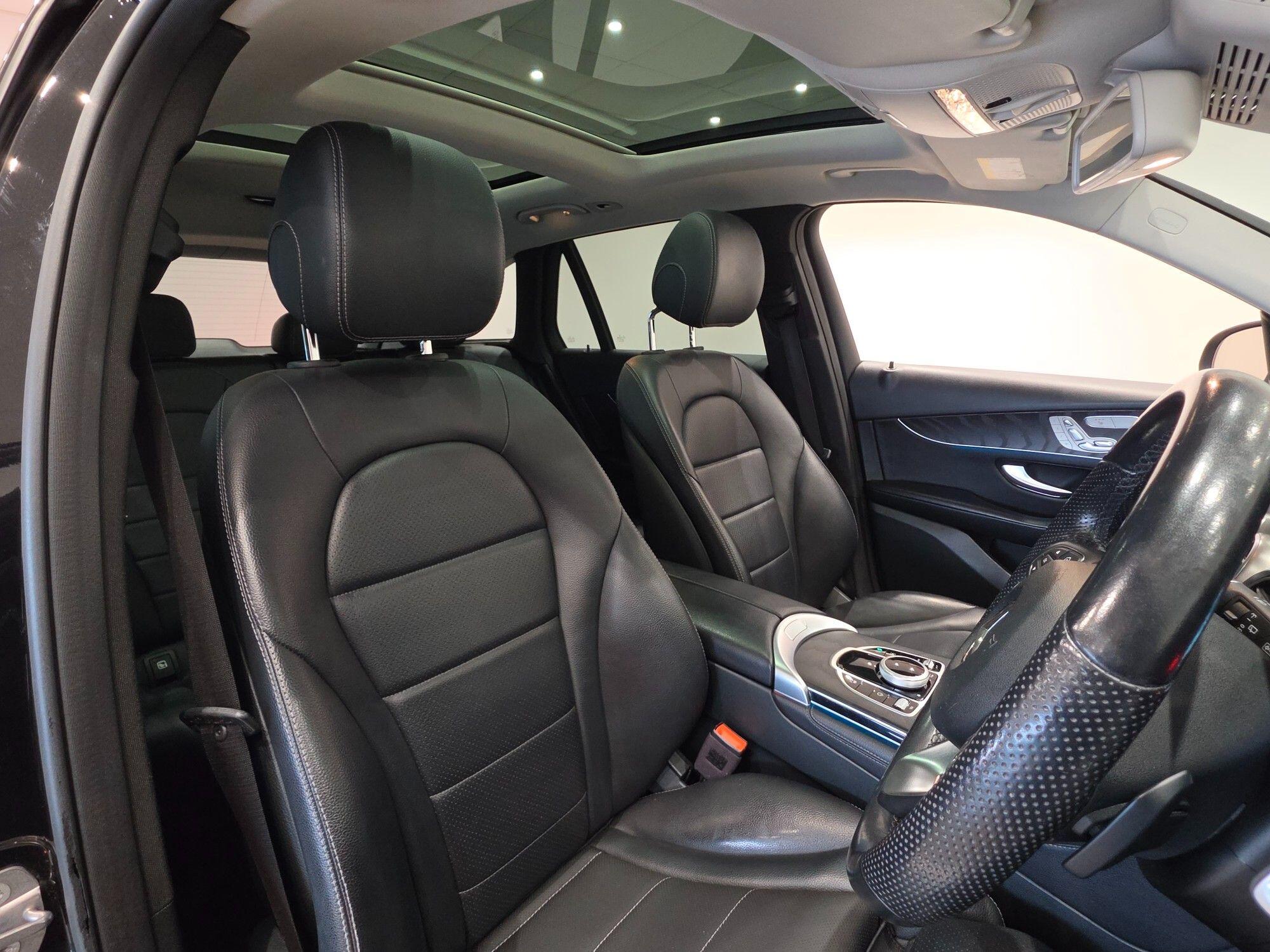 Mercedes-Benz GLC view 87