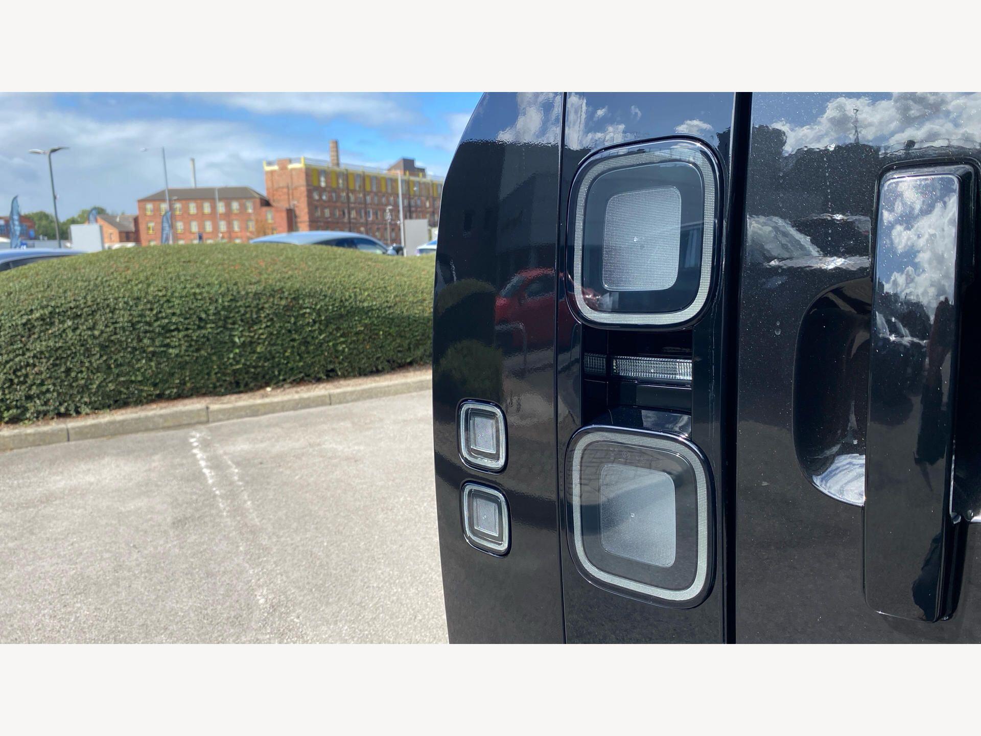 Land Rover Defender view 23