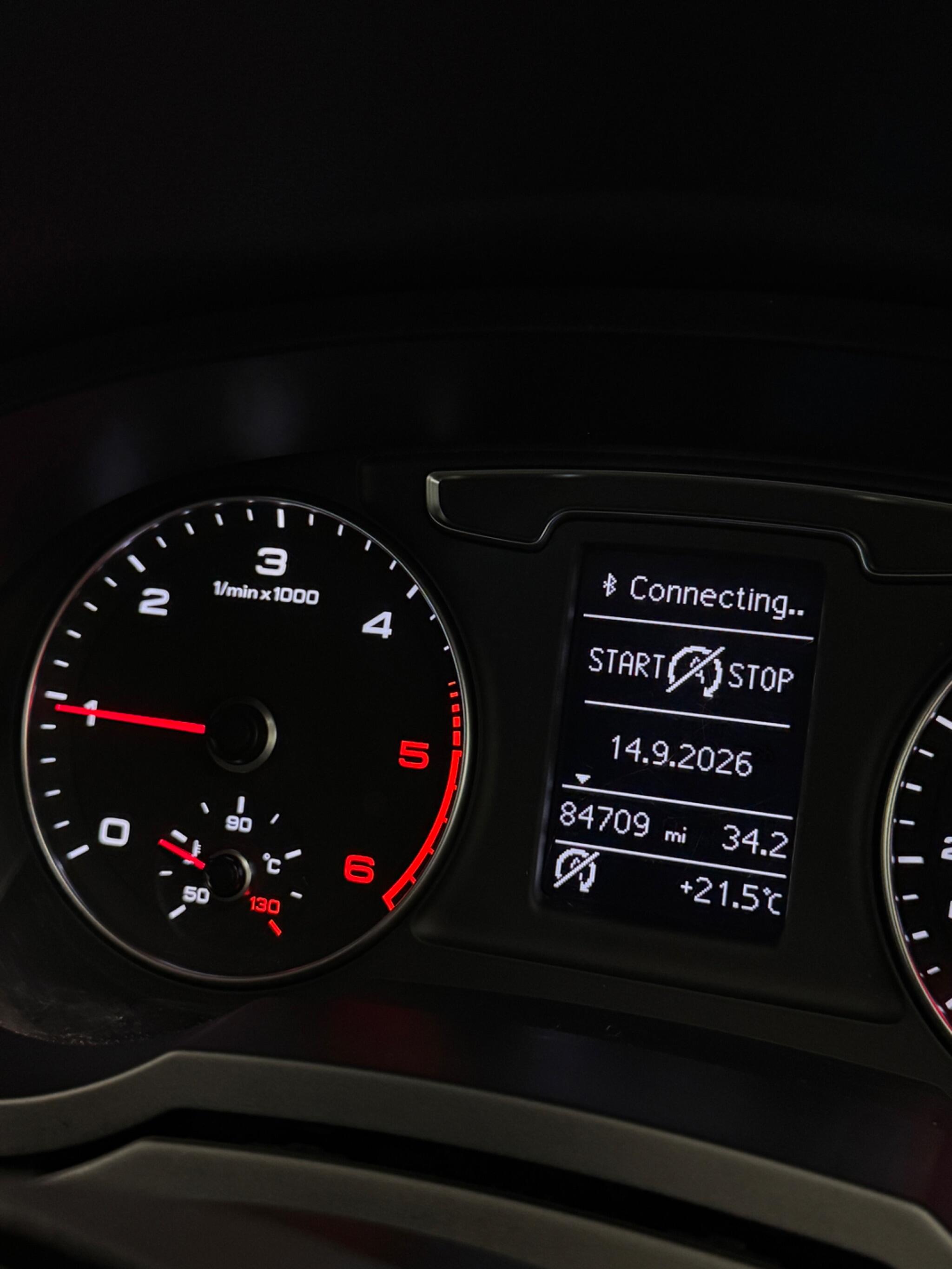 Audi Q3 view 15