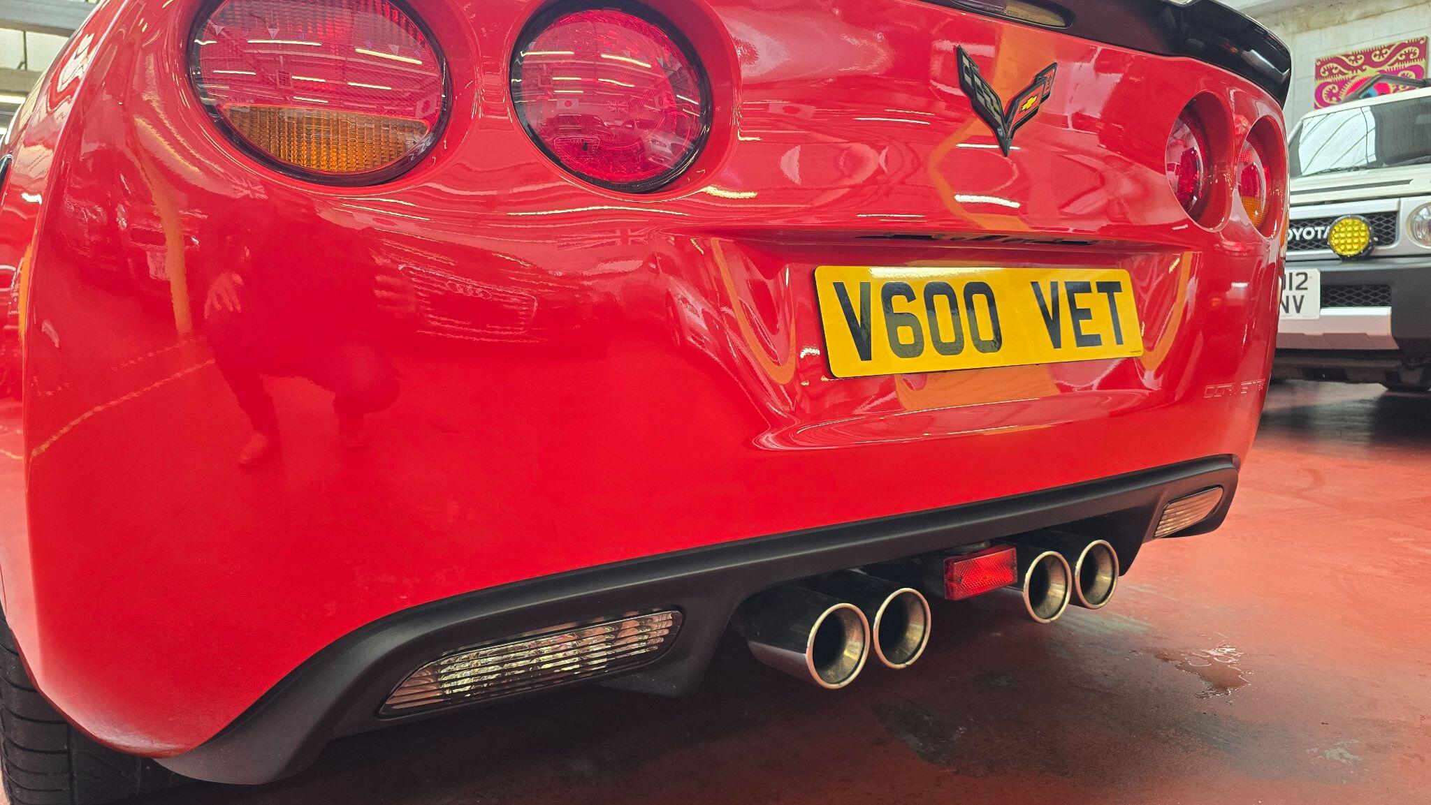 Chevrolet Corvette view 21