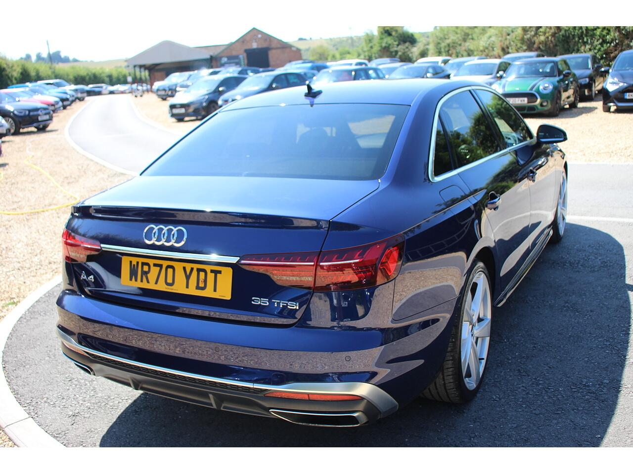 Audi A4 view 12