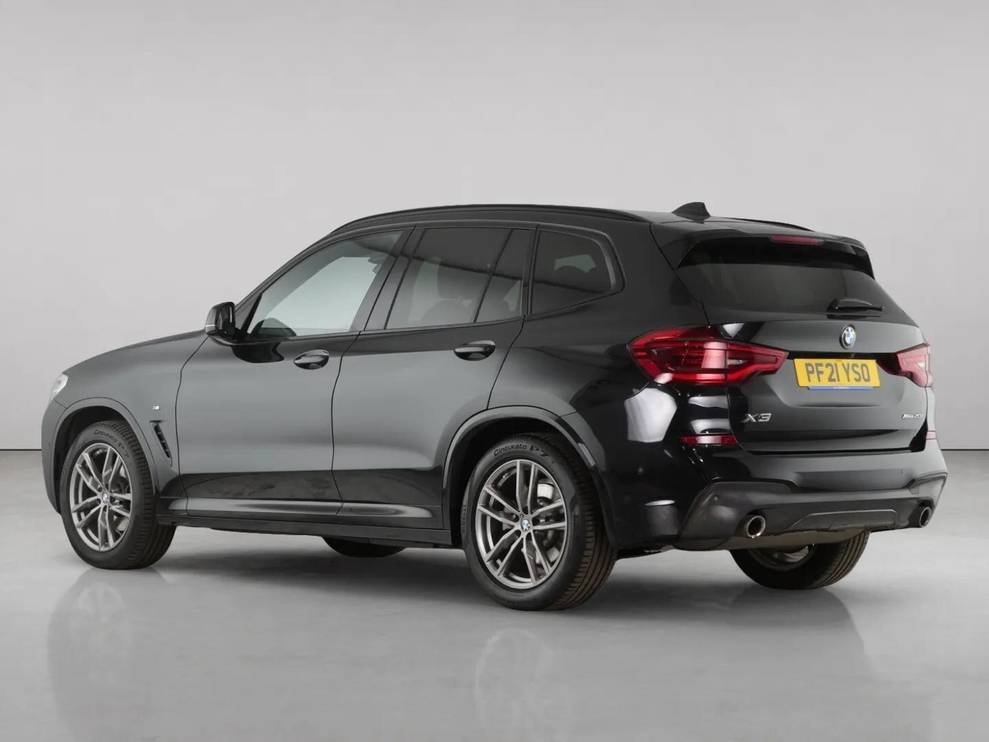 BMW X3 view 6