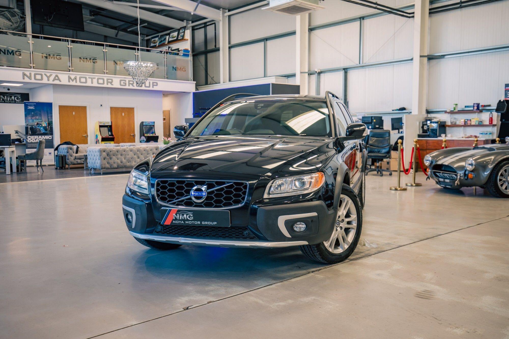 Volvo XC70 view 4