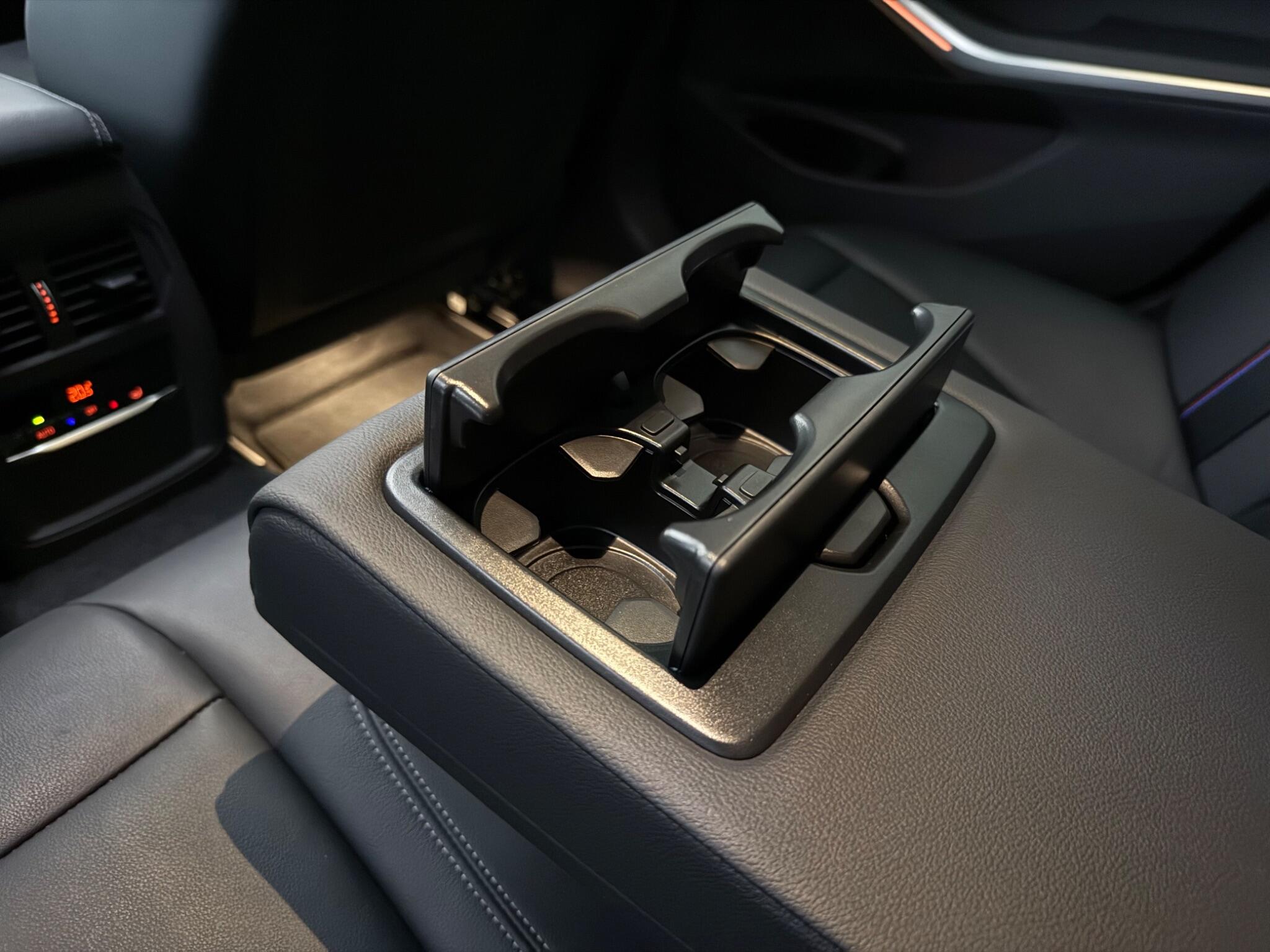 BMW 3 Series view 54