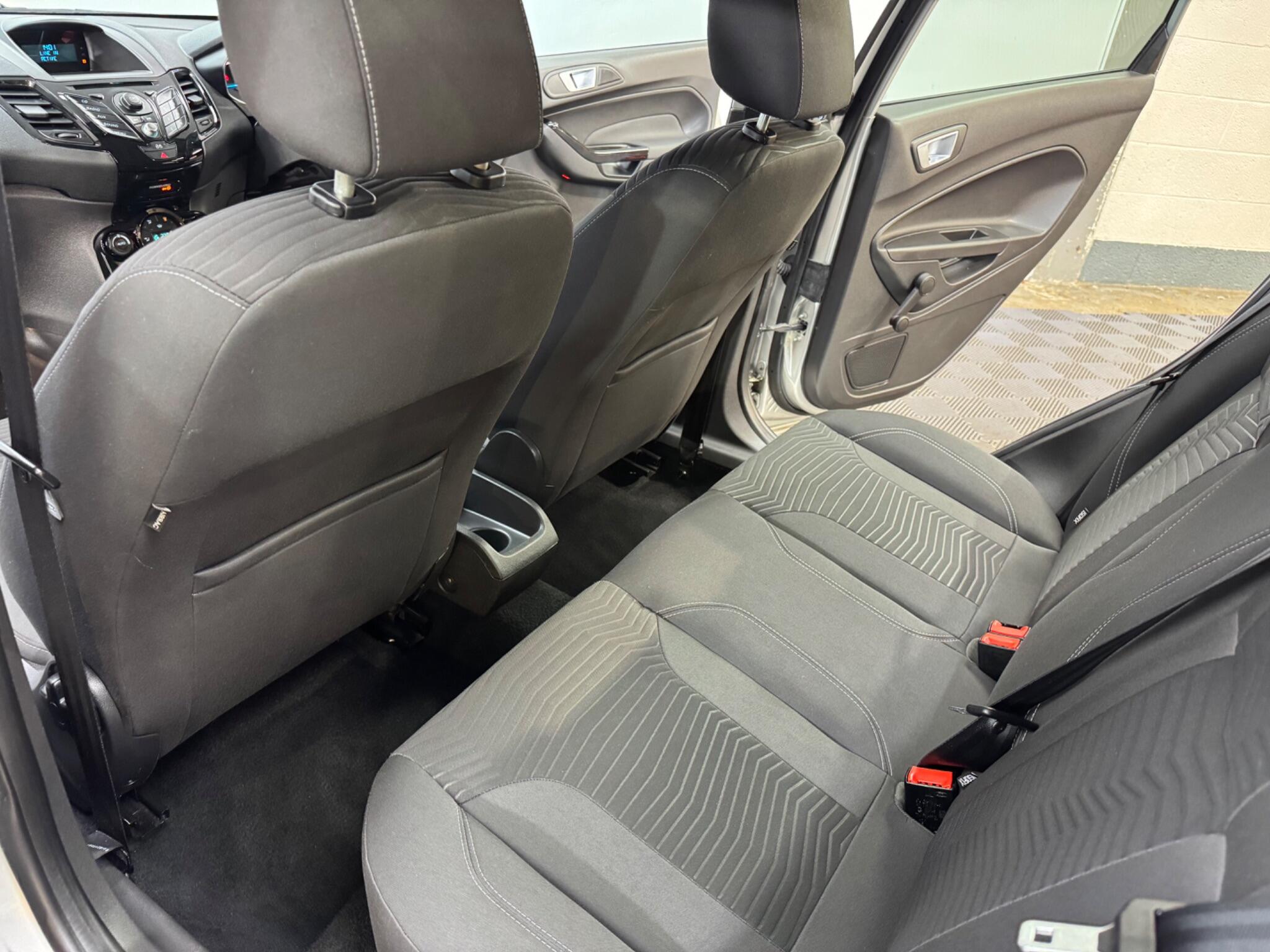 Ford Fiesta view 37