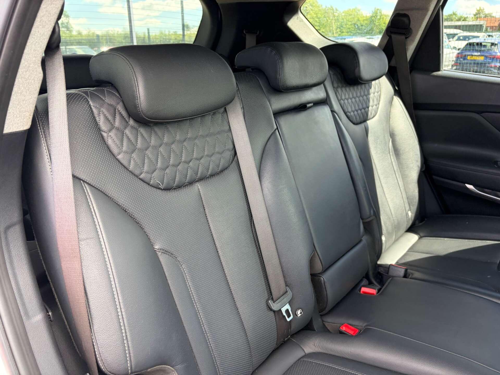 Hyundai Santa Fe view 34