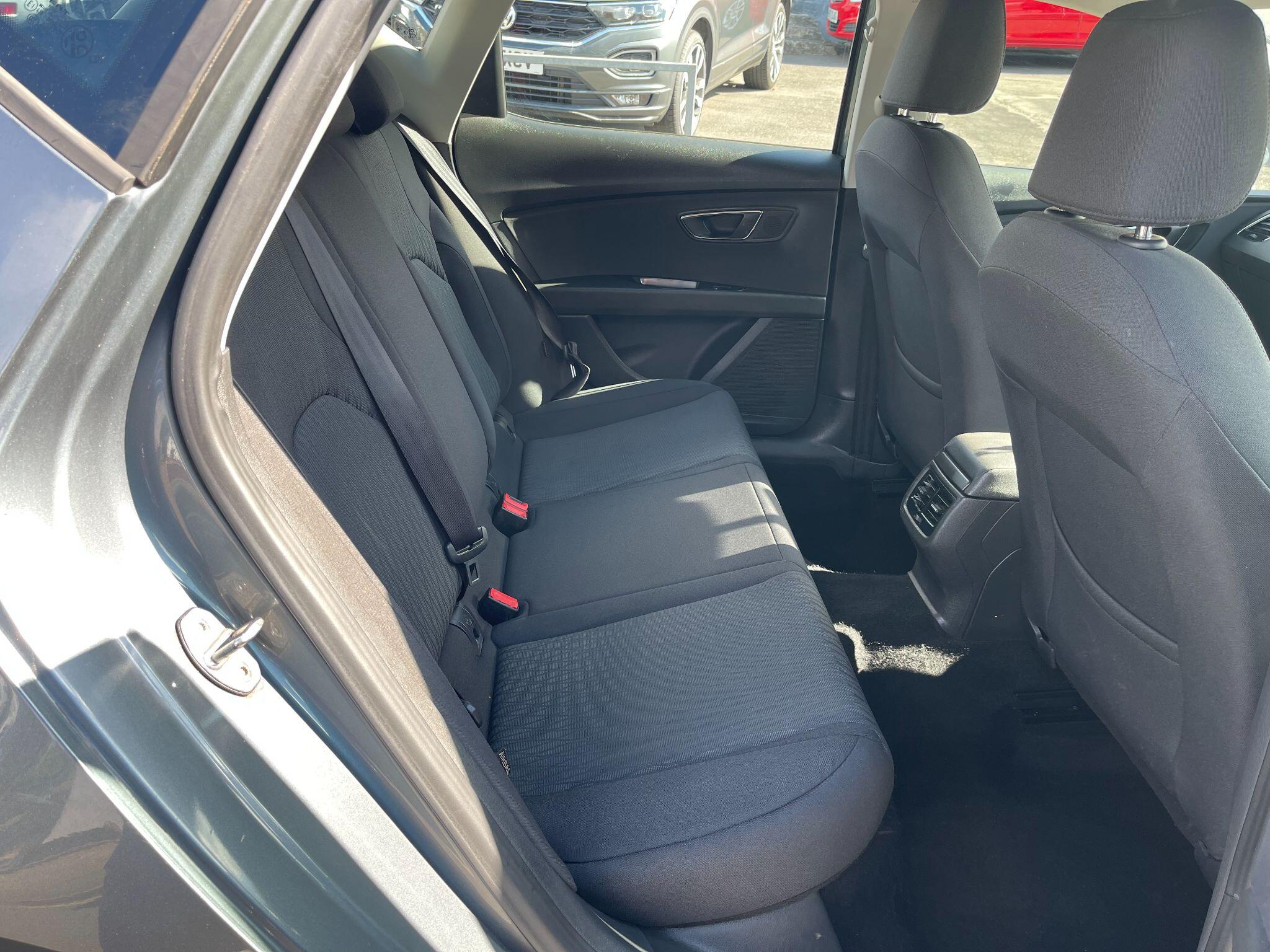 SEAT Leon view 33