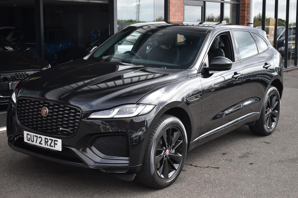 Jaguar F-Pace view 18