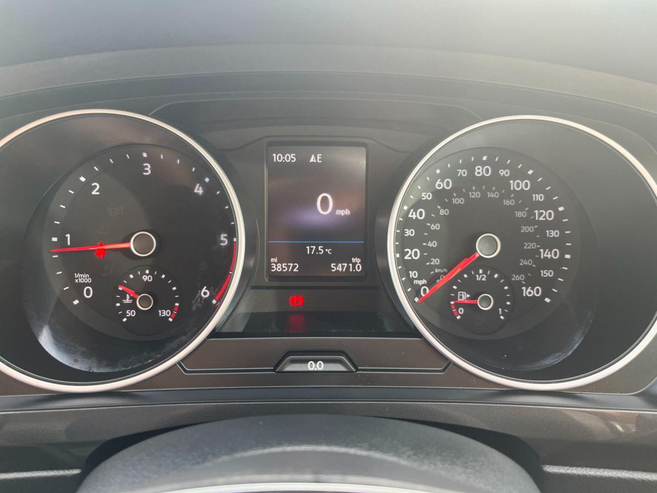Volkswagen Tiguan view 31