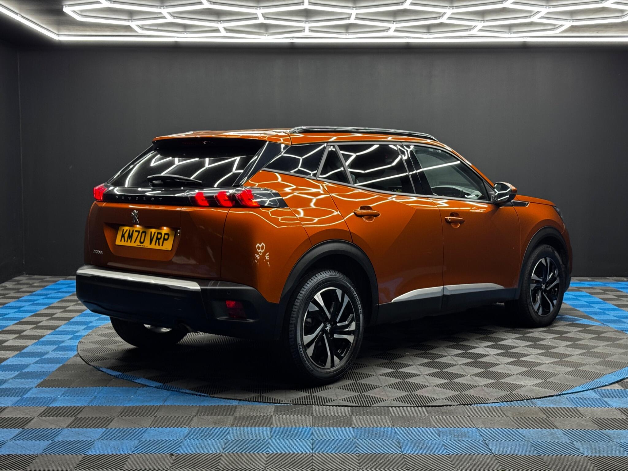 Peugeot 2008 view 5