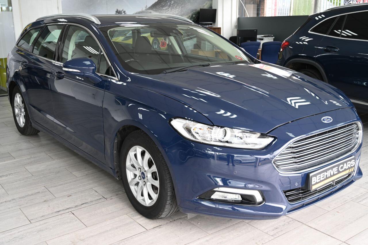 Ford Mondeo view 2