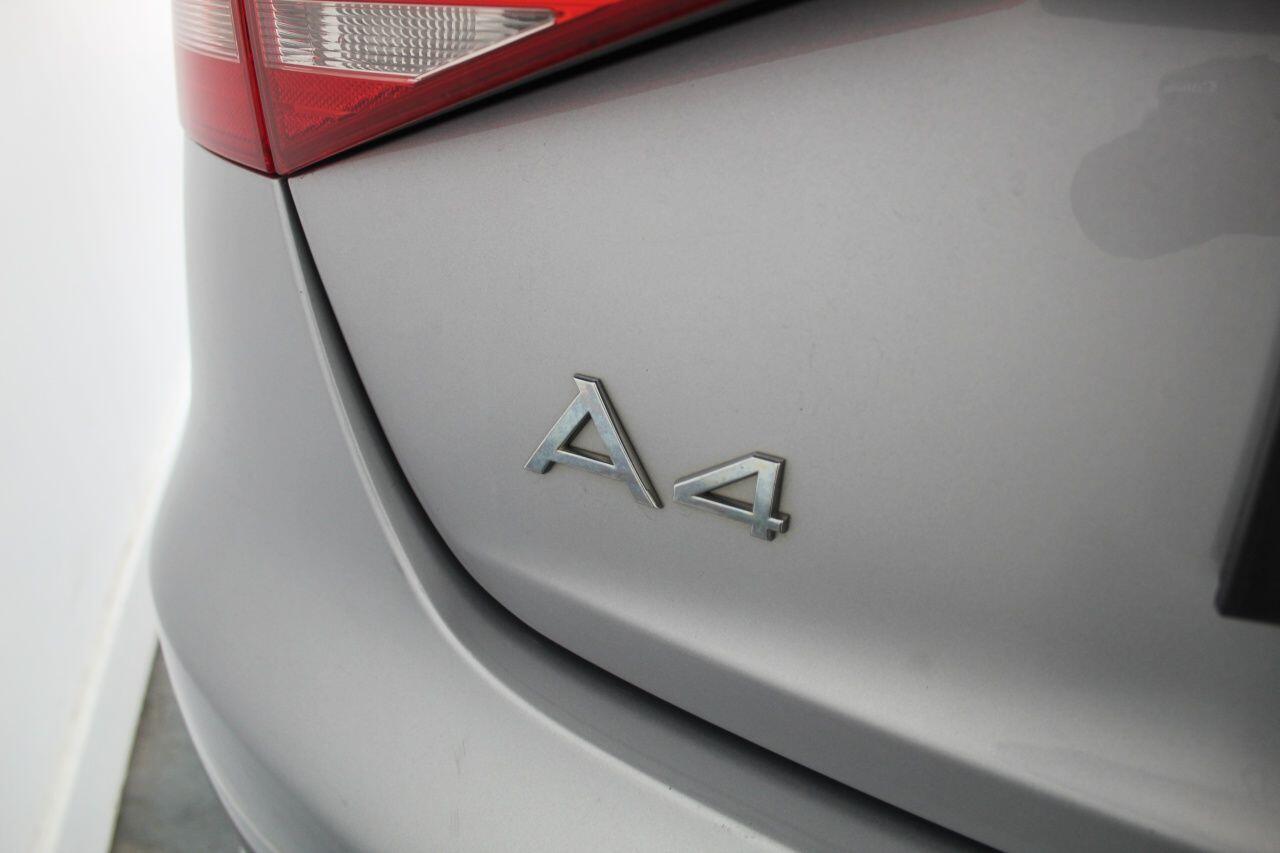 Audi A4 view 18