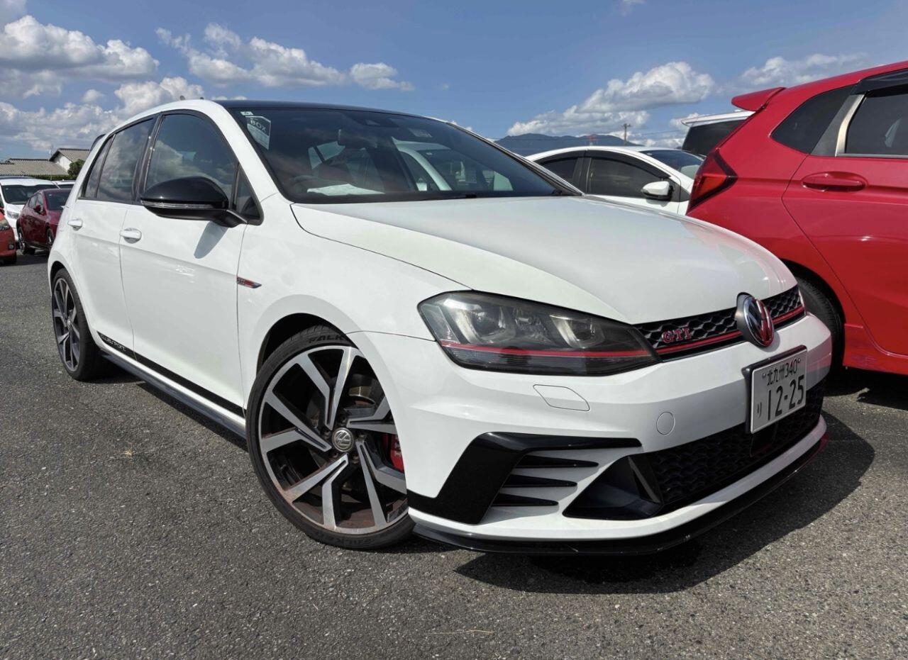 Volkswagen Golf view 6