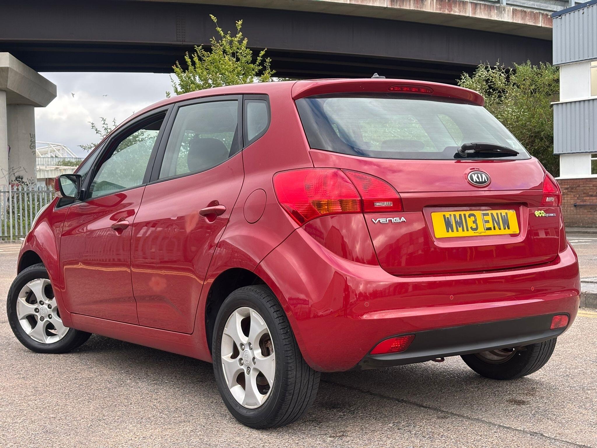 Kia Venga view 9