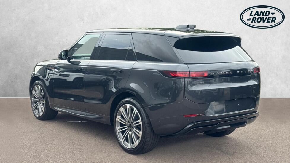 Land Rover Range Rover Sport view 2