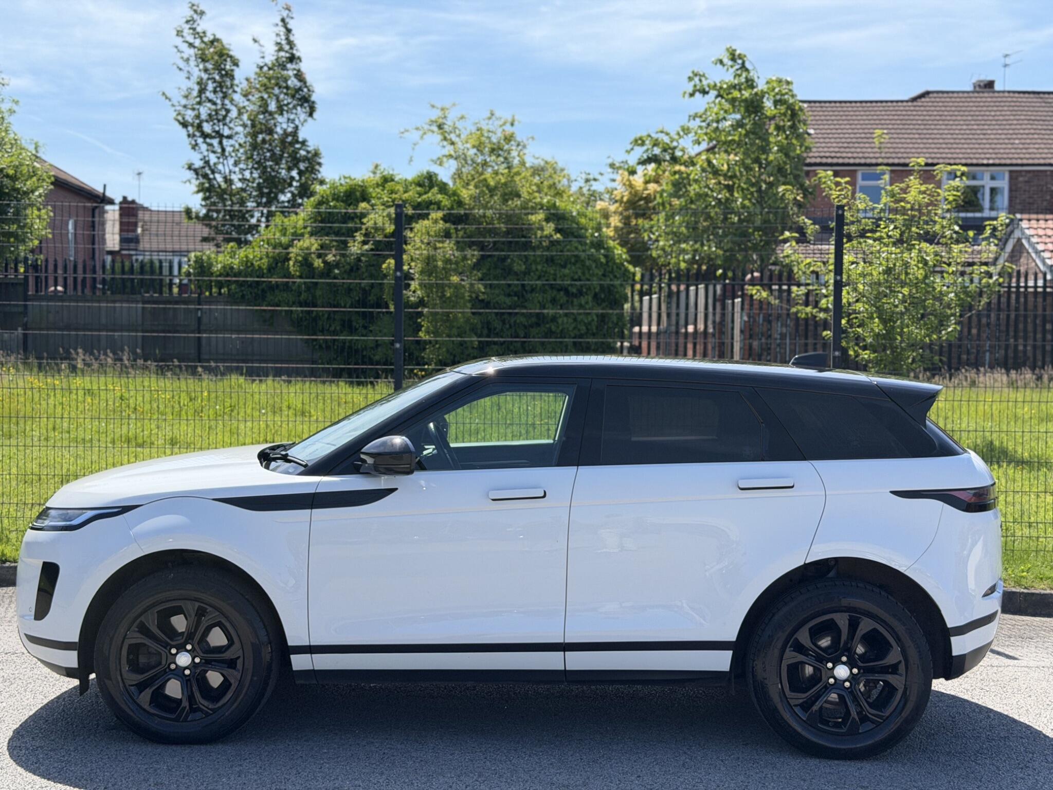 Land Rover Range Rover Evoque view 9