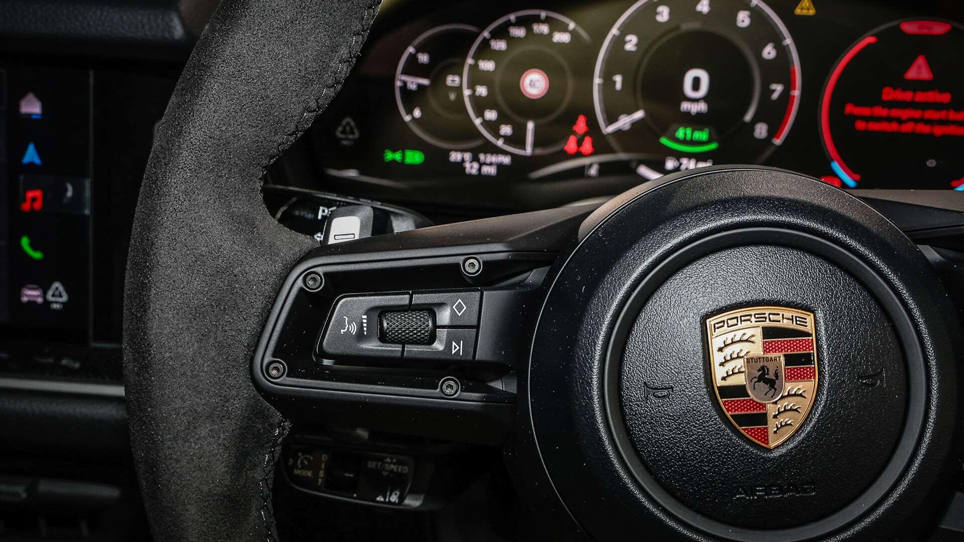 Porsche Cayenne view 19