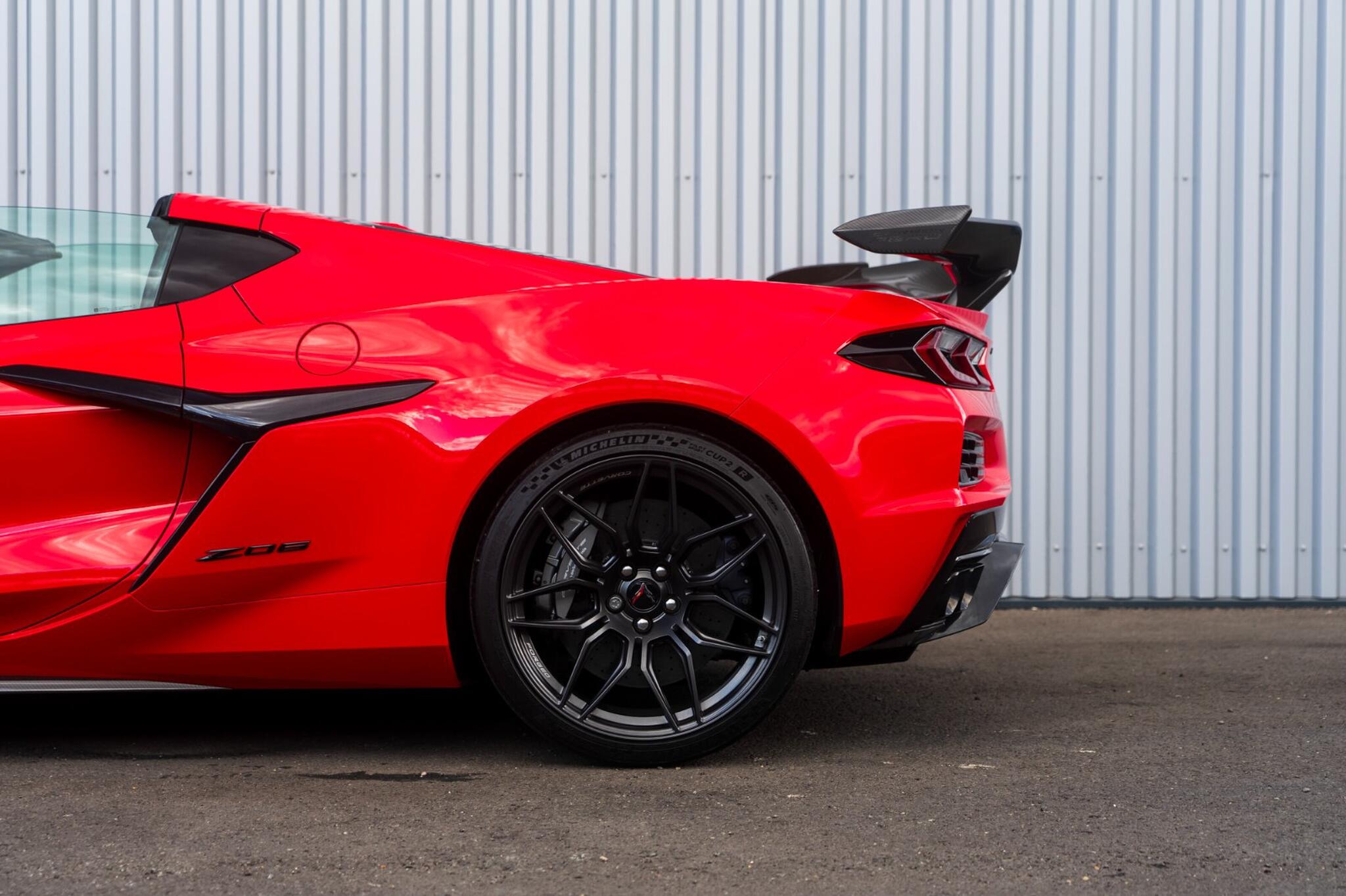 Chevrolet Corvette view 14