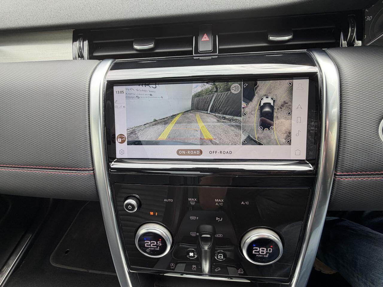Land Rover Discovery Sport view 19