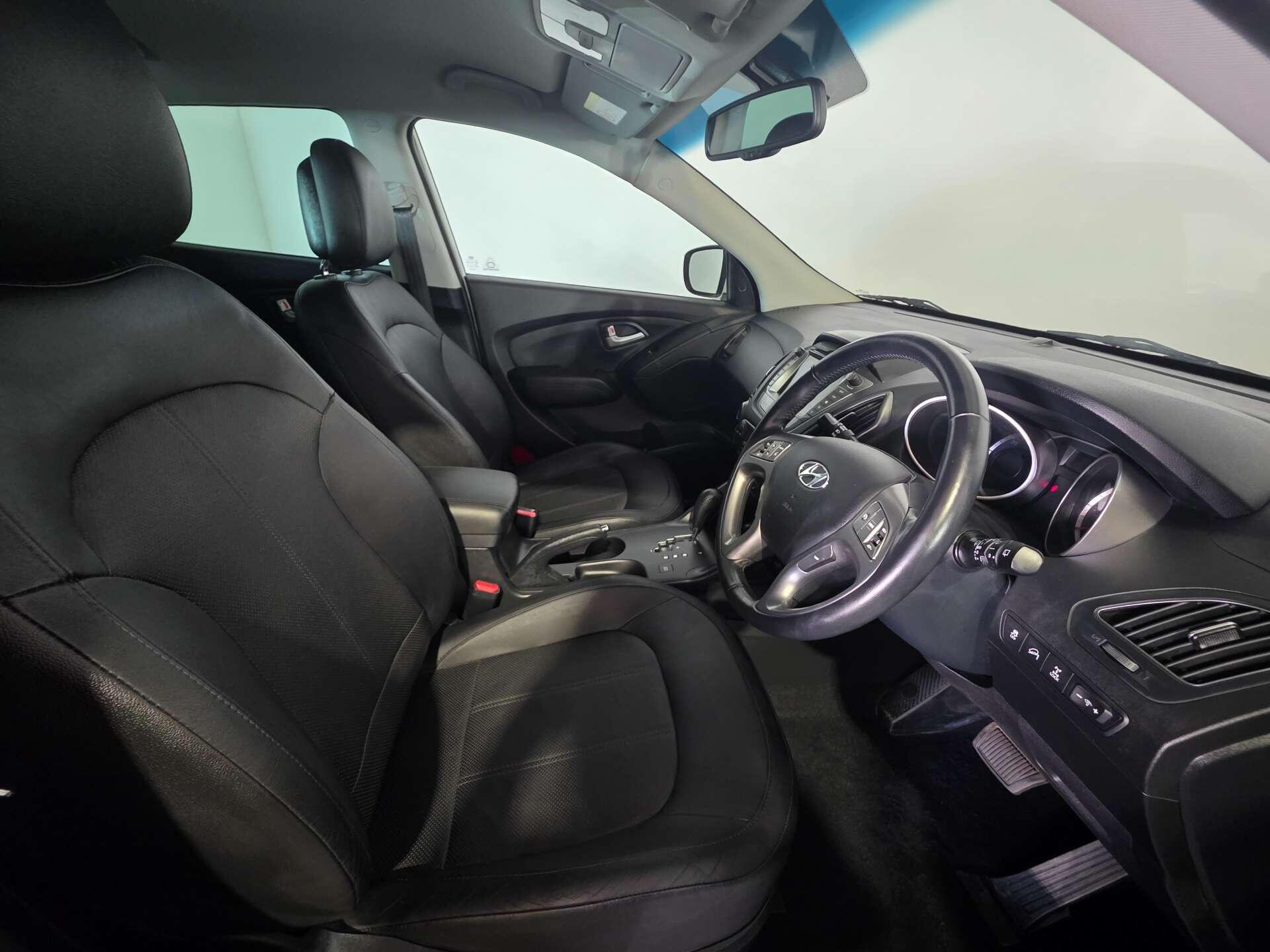 Hyundai Ix35 view 11
