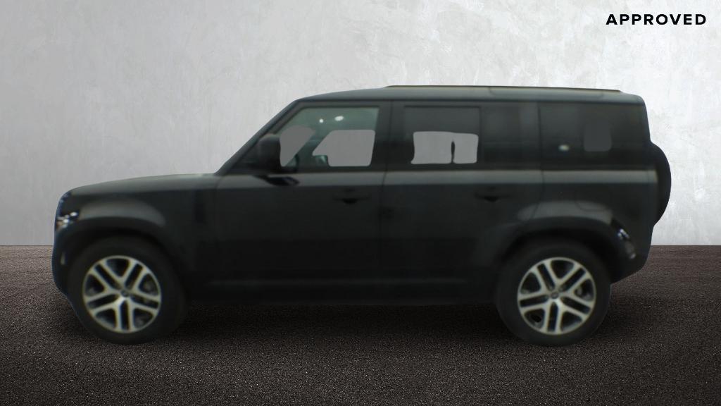 Land Rover Defender view 6