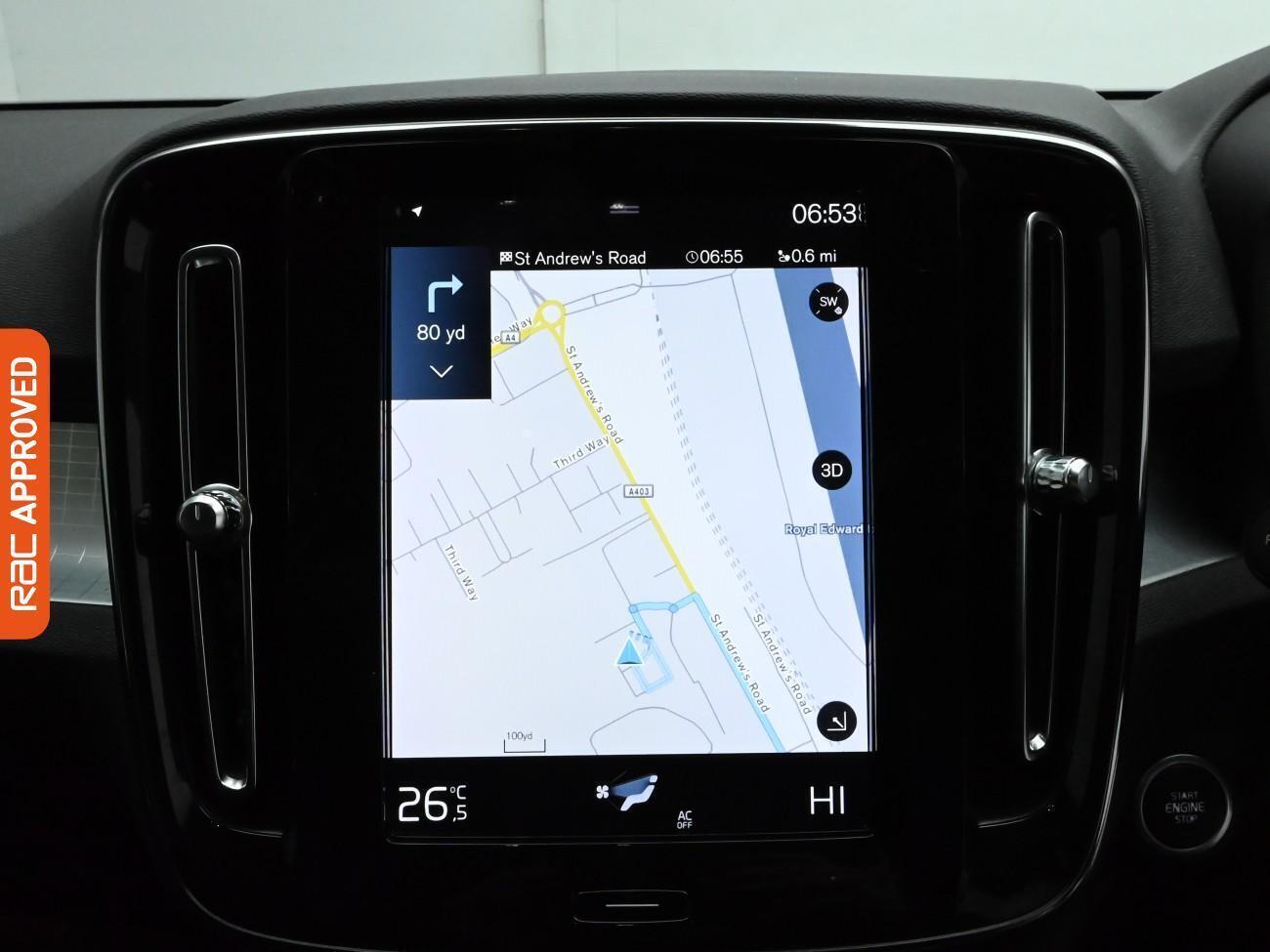 Volvo XC40 view 18