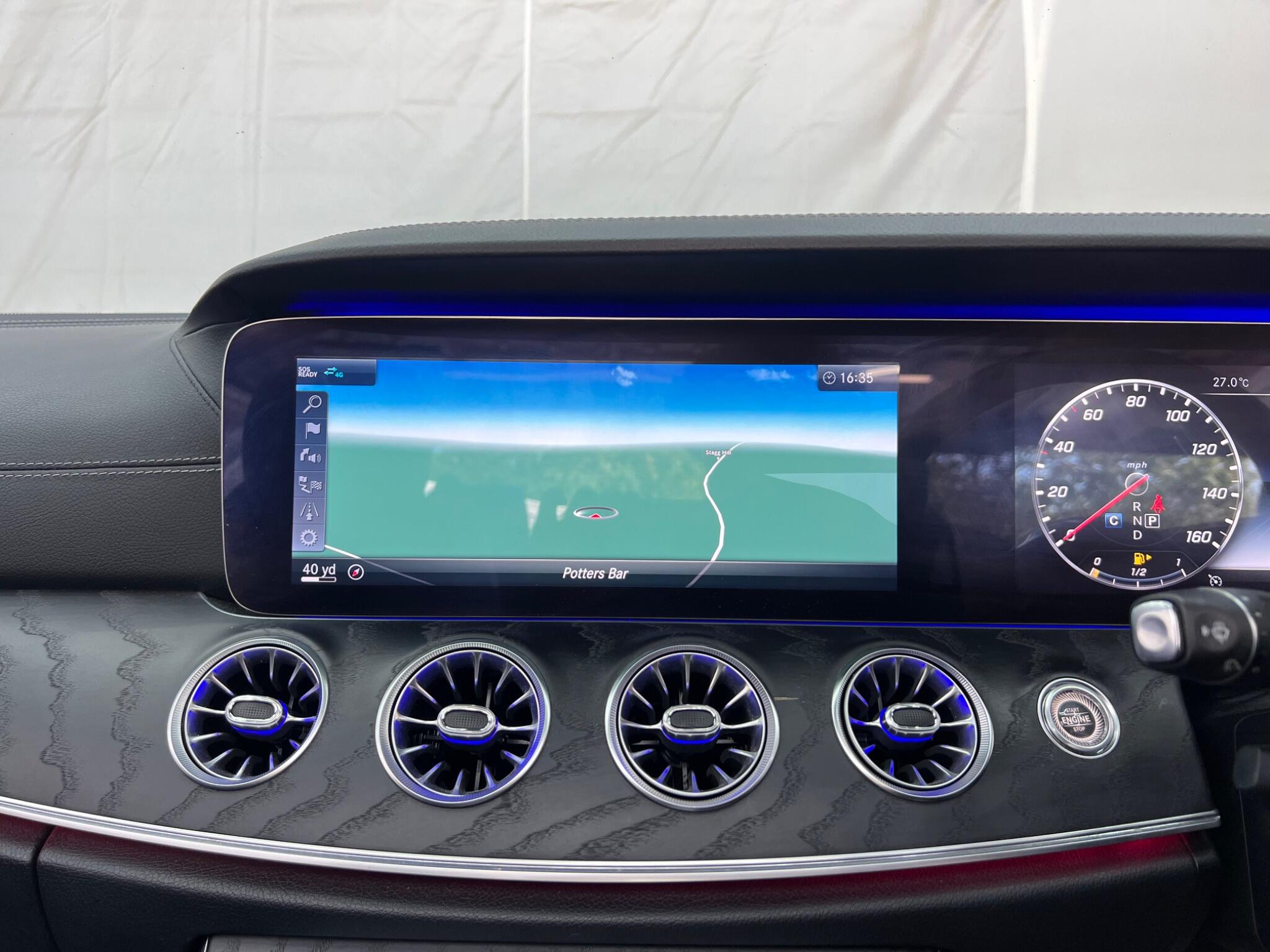 Mercedes-Benz E Class view 37