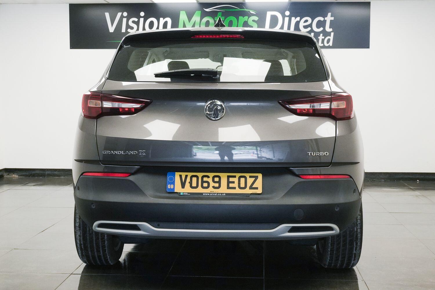 Vauxhall Grandland X view 3