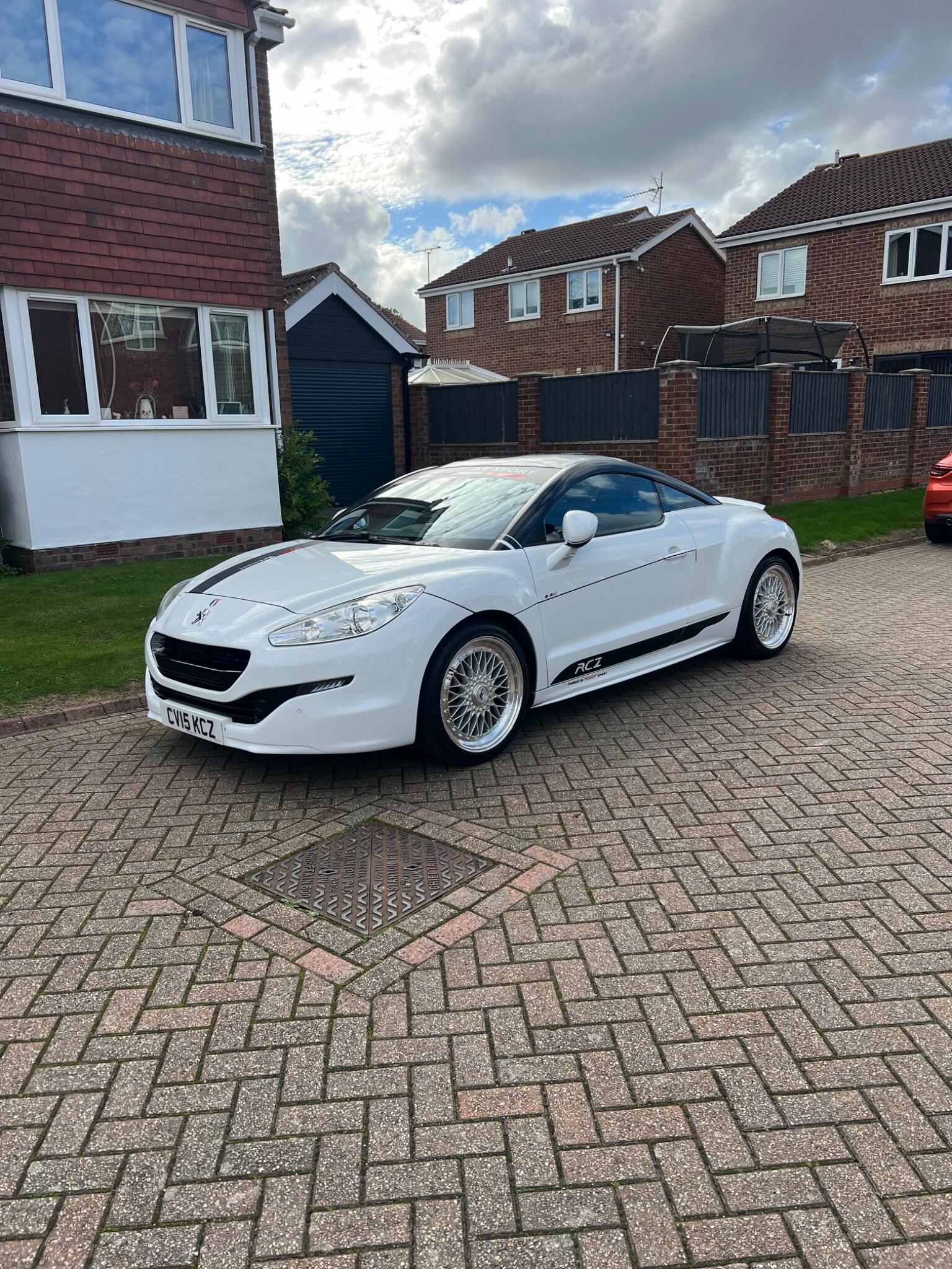 Peugeot RCZ
