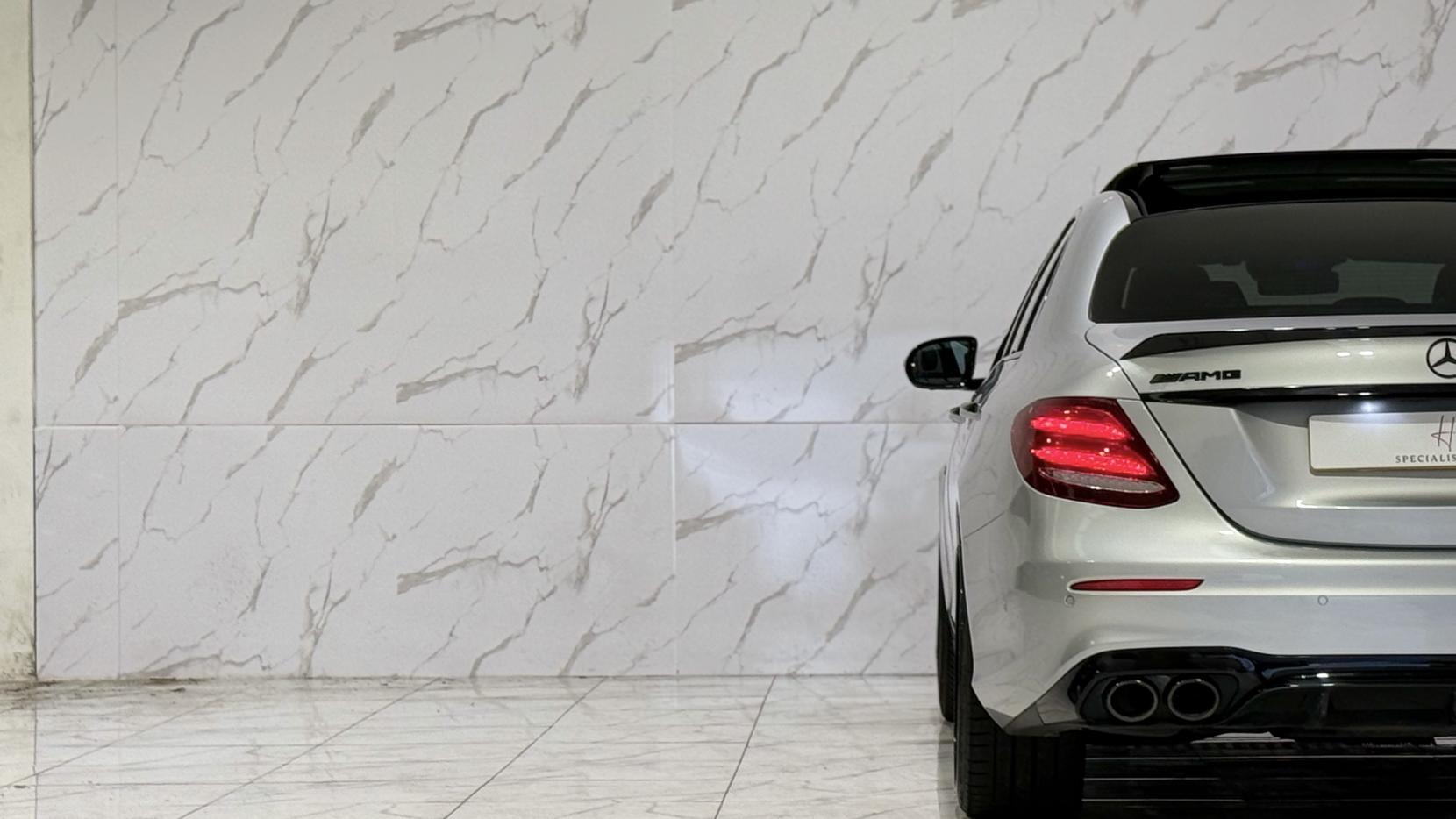 Mercedes-Benz E Class view 47