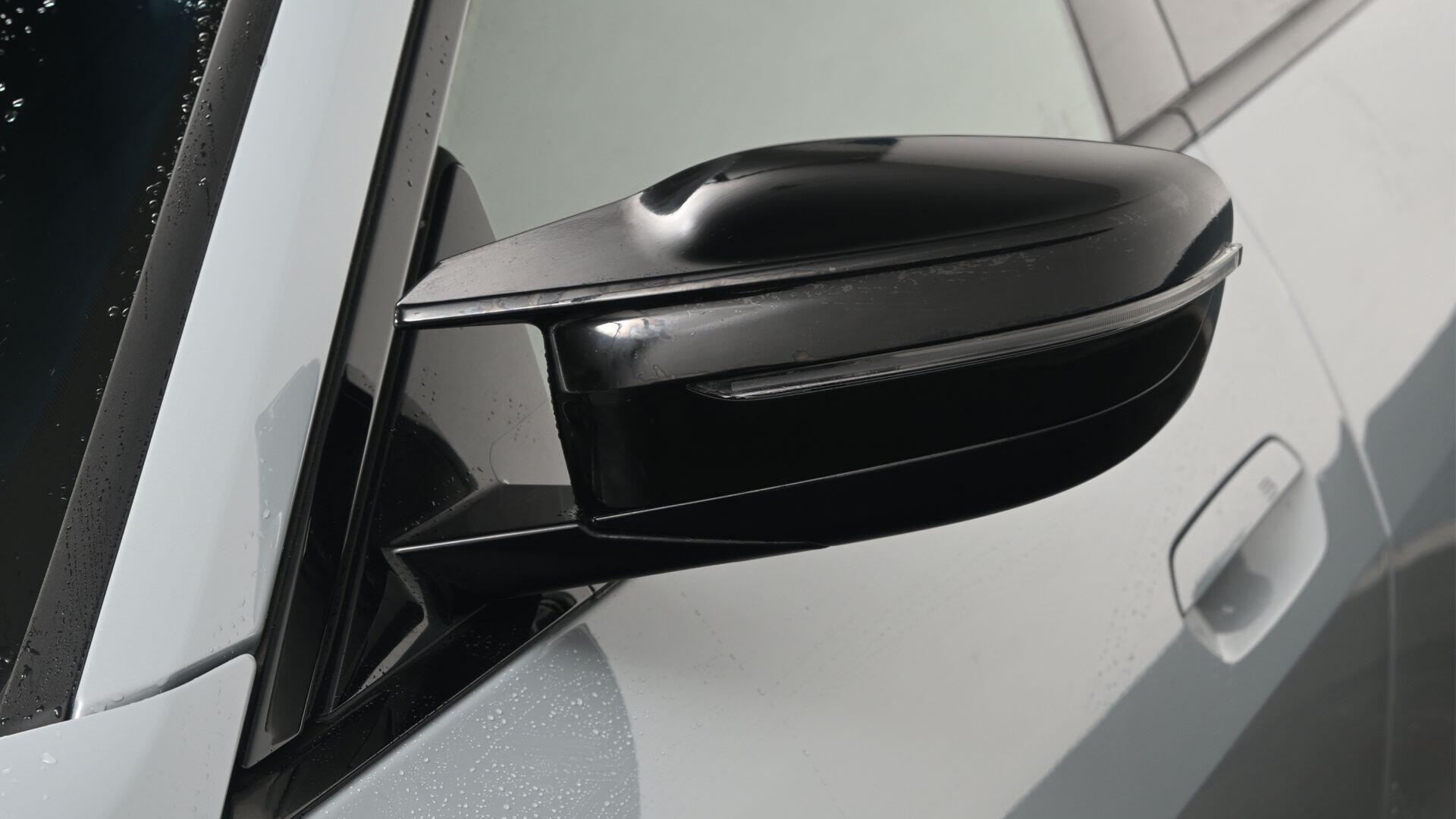 BMW I4 view 31