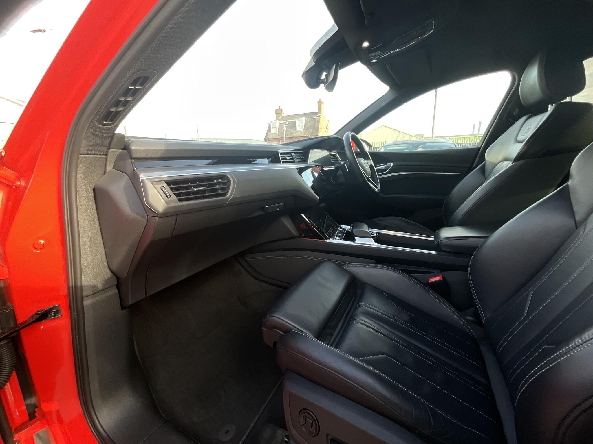 Audi E-Tron view 17