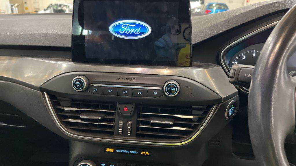 Ford Focus view 8