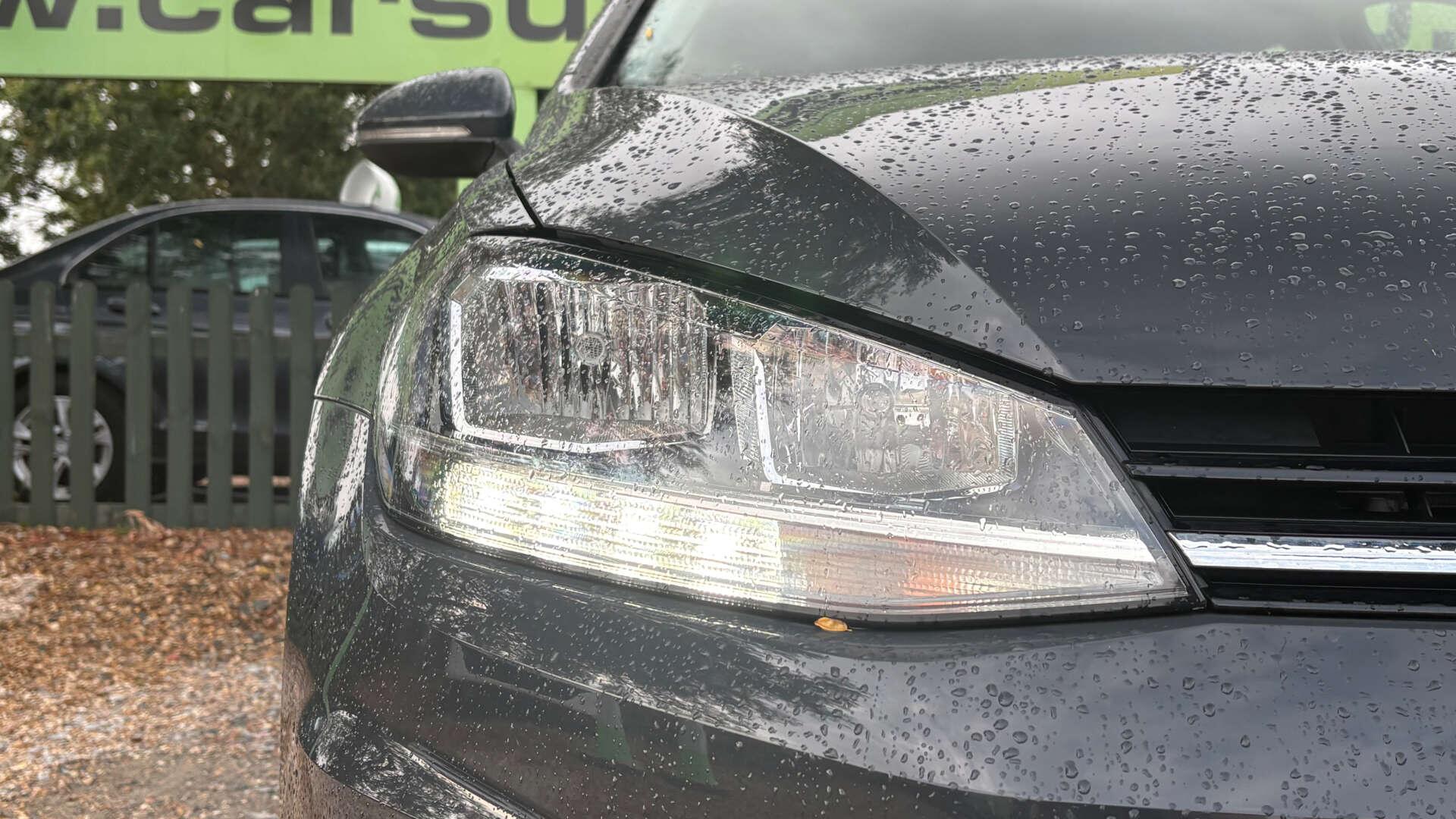 Volkswagen Golf view 46