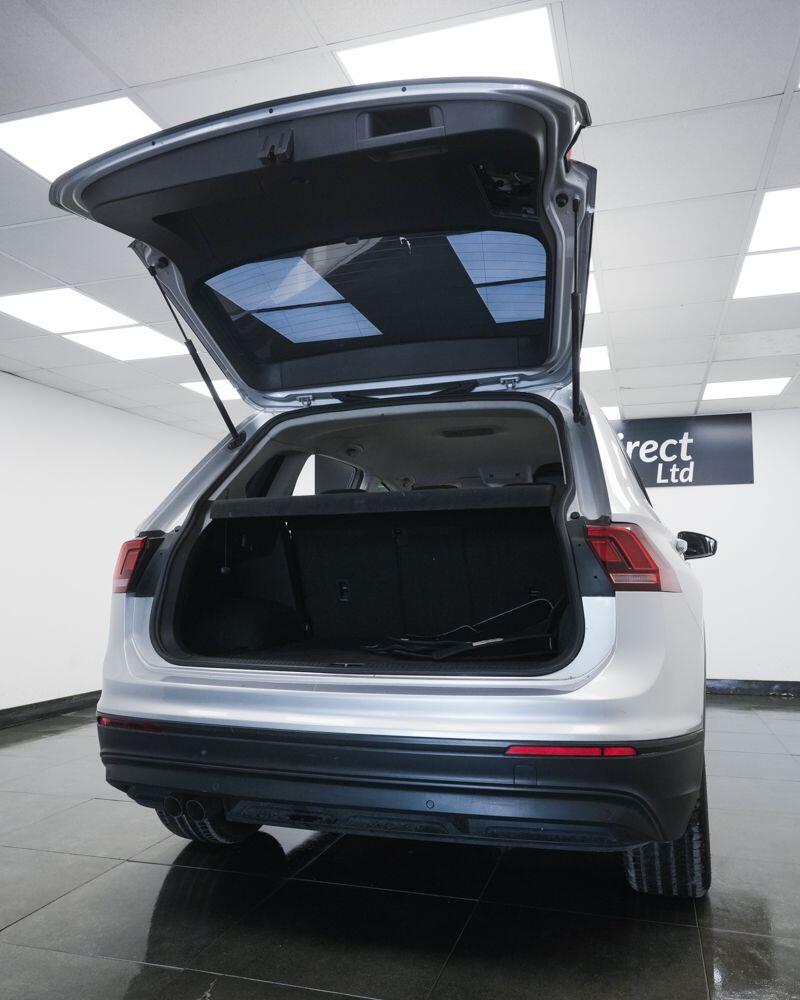 Volkswagen Tiguan view 7