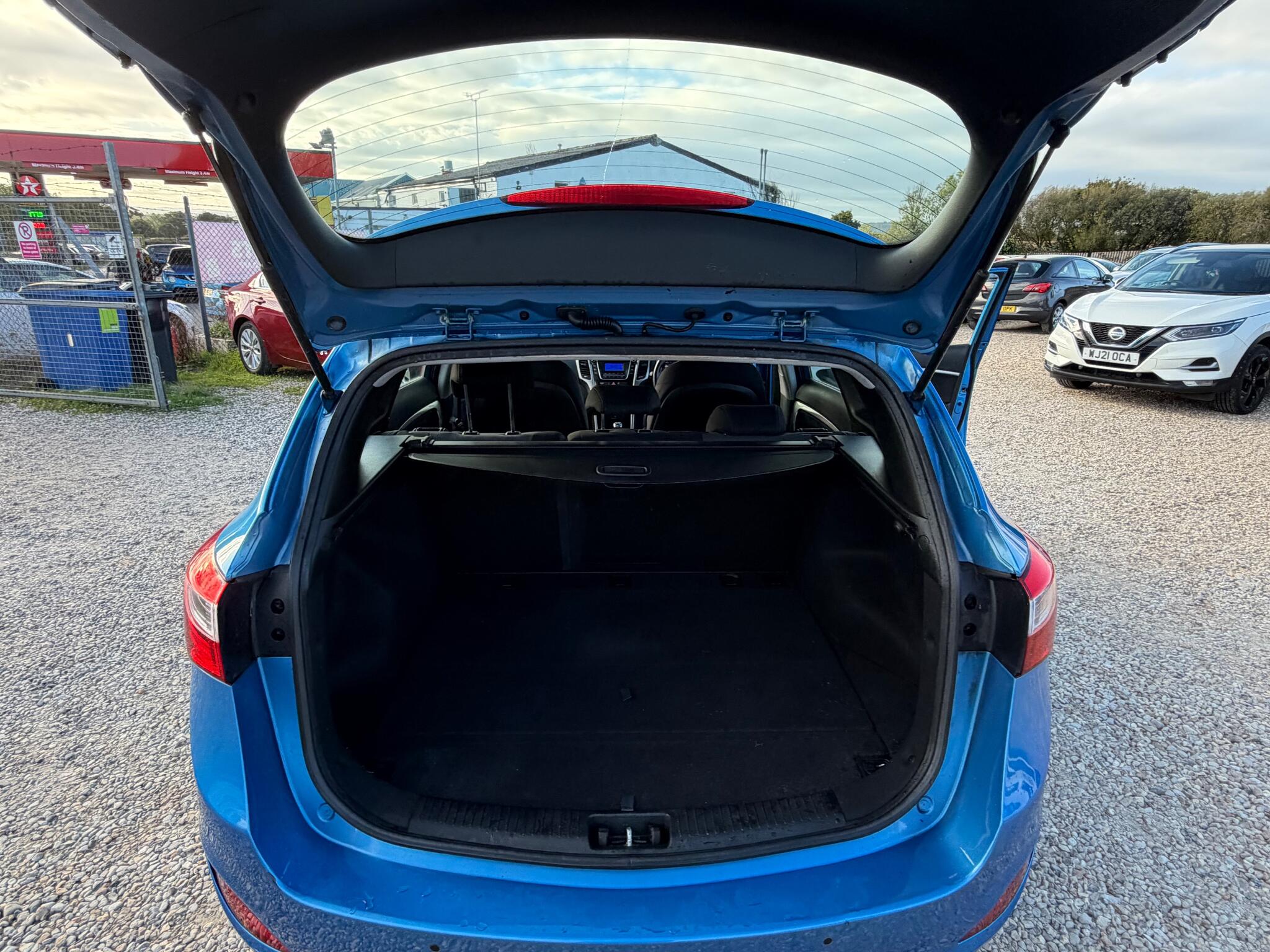 Hyundai i30 view 13