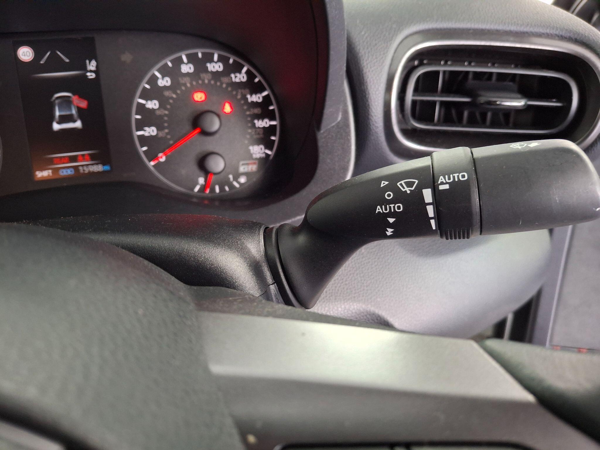 Toyota Yaris view 22