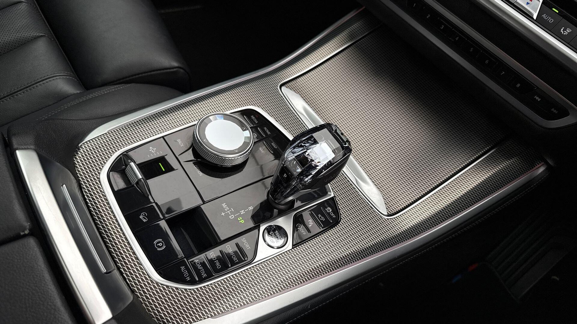 BMW X5 view 10