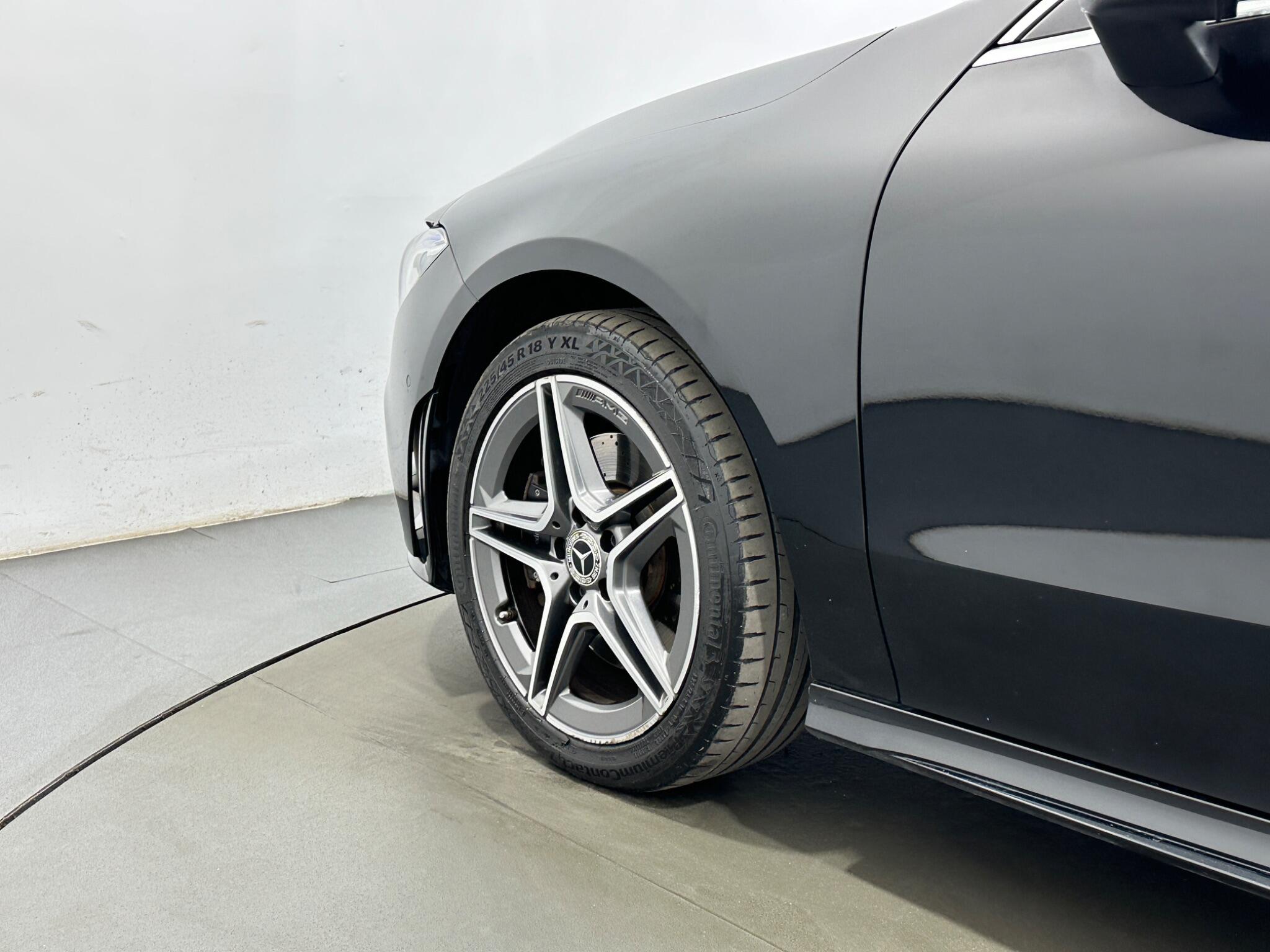 Mercedes-Benz Cla view 52