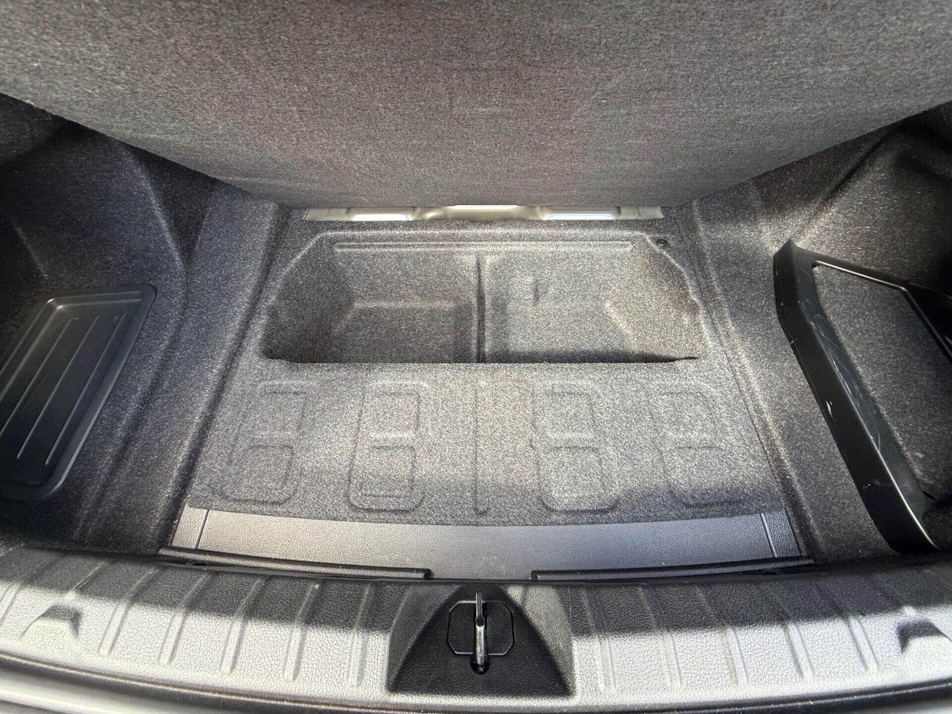 BMW 4 Series view 19