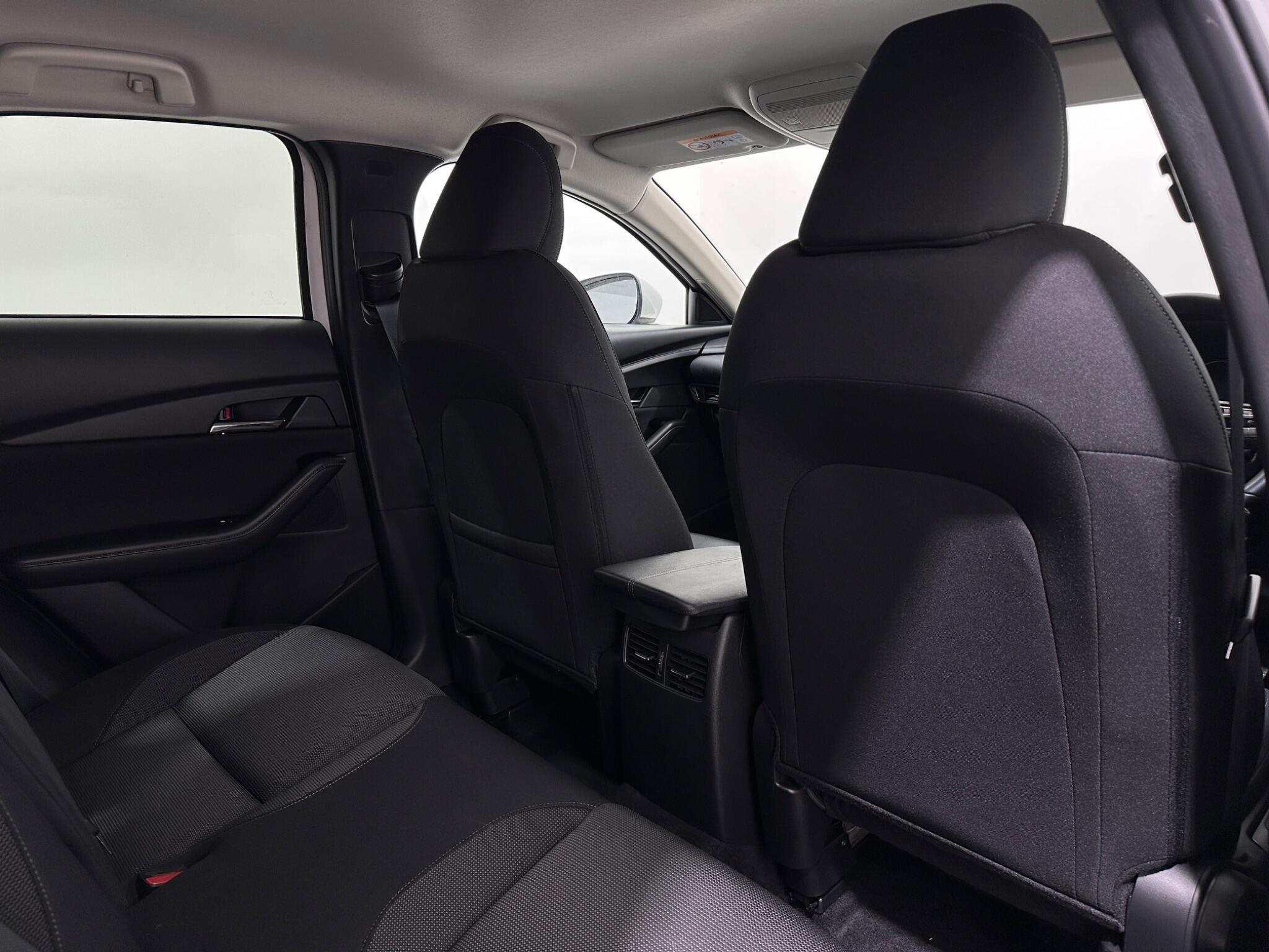Mazda CX-30 view 42