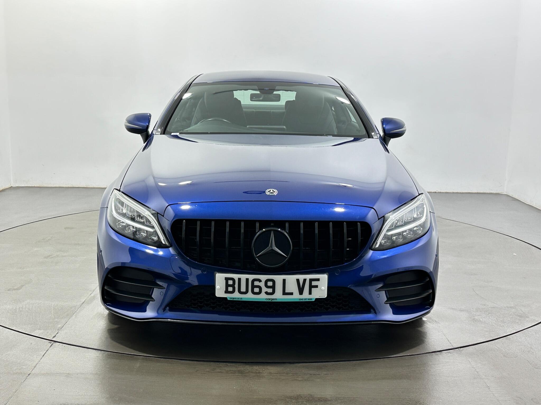 Mercedes-Benz C-Class view 3